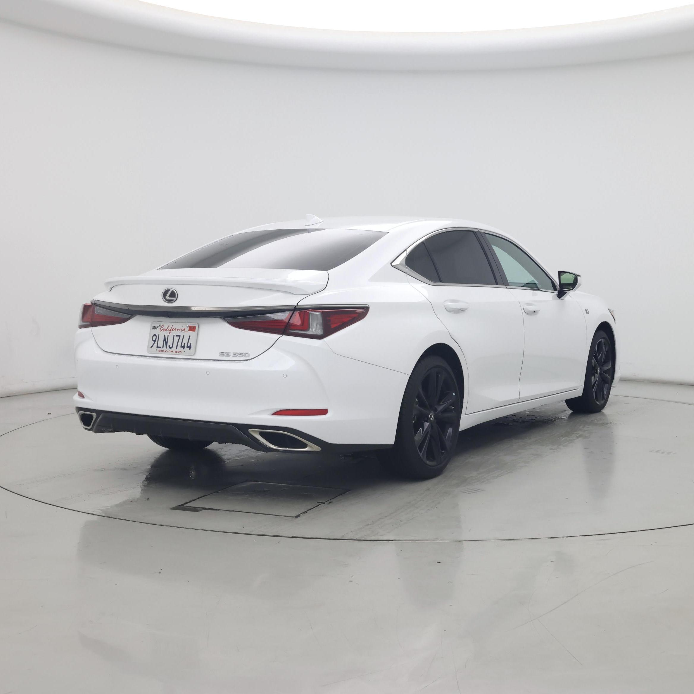 Thumbnail: 2024 Lexus ES - 8