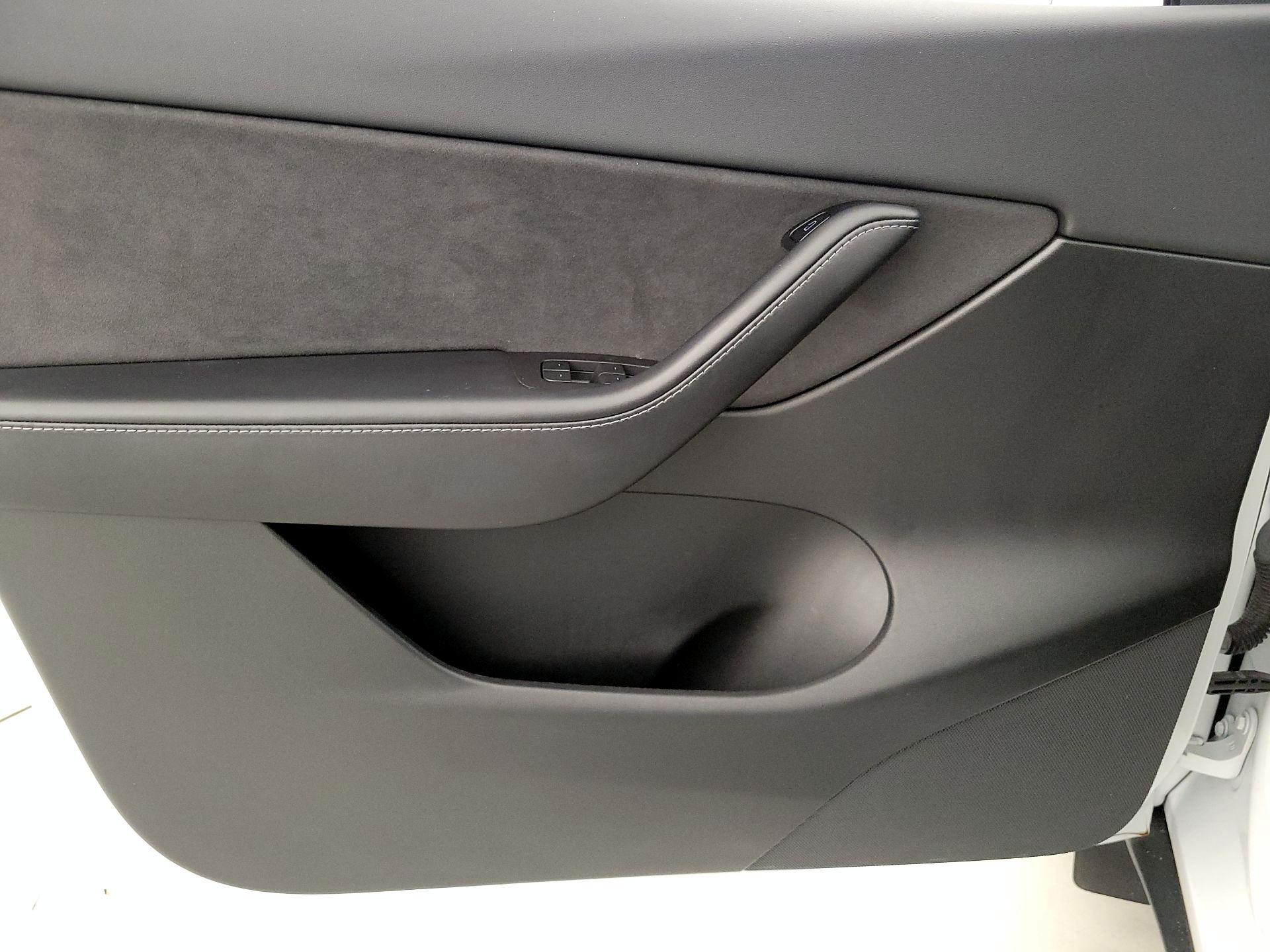 Thumbnail: 2021 Tesla Model Y - 12