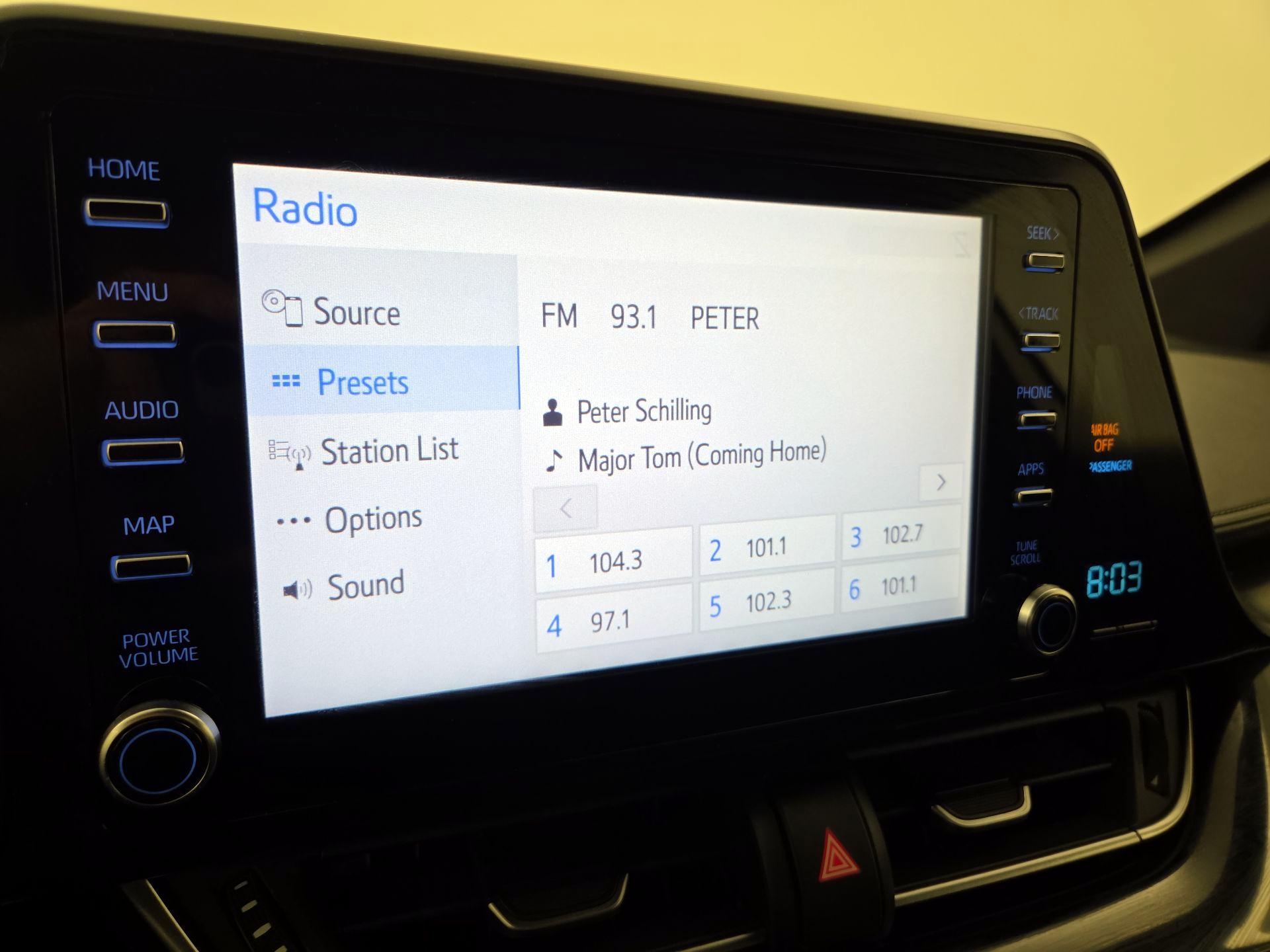 Thumbnail: 2019 Toyota C-HR - 15