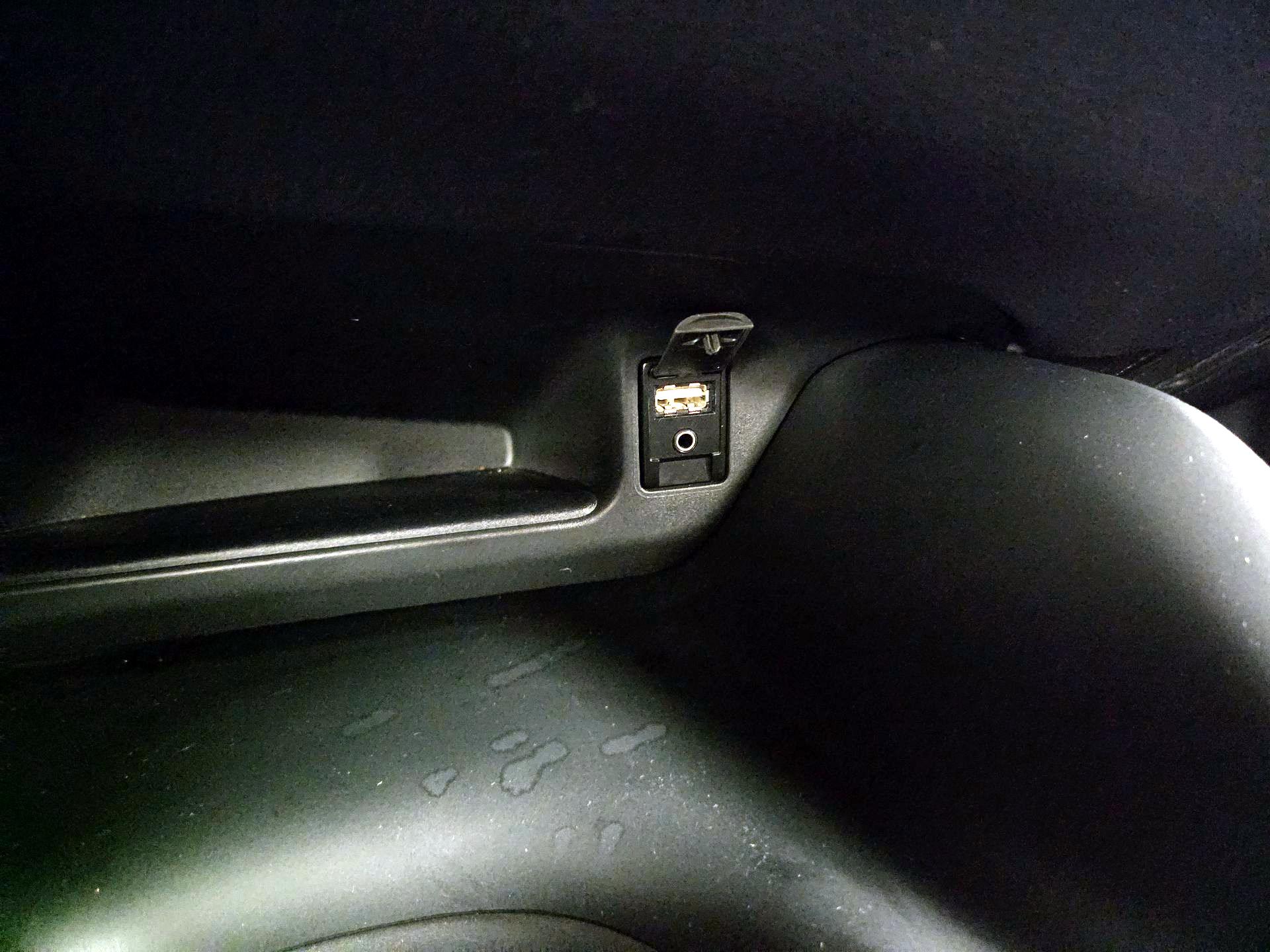 Thumbnail: 2019 Toyota C-HR - 18