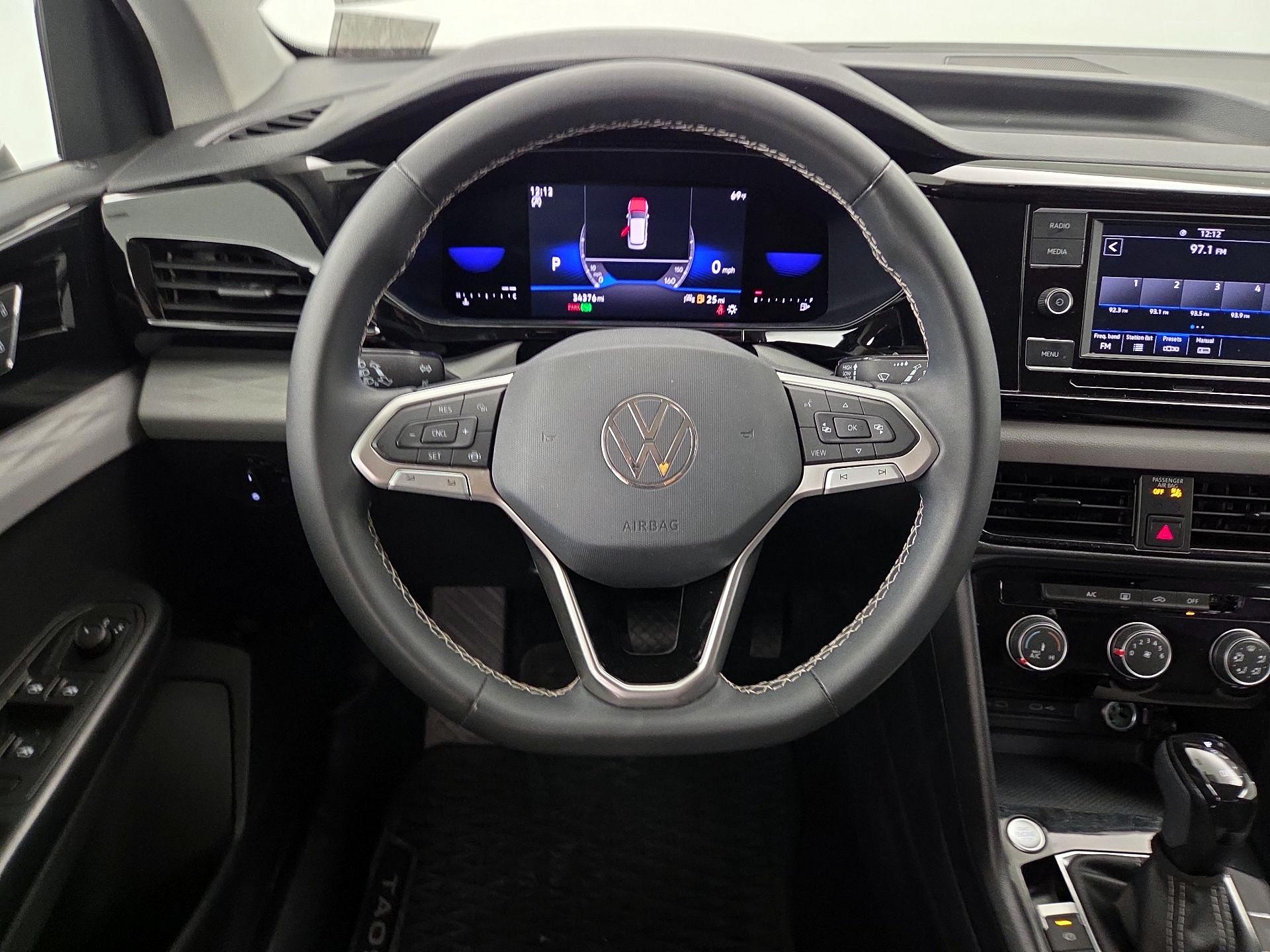 Thumbnail: 2023 Volkswagen Taos - 10