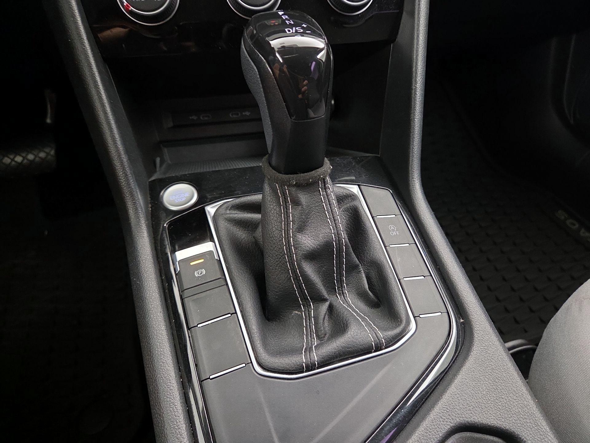 Thumbnail: 2023 Volkswagen Taos - 17