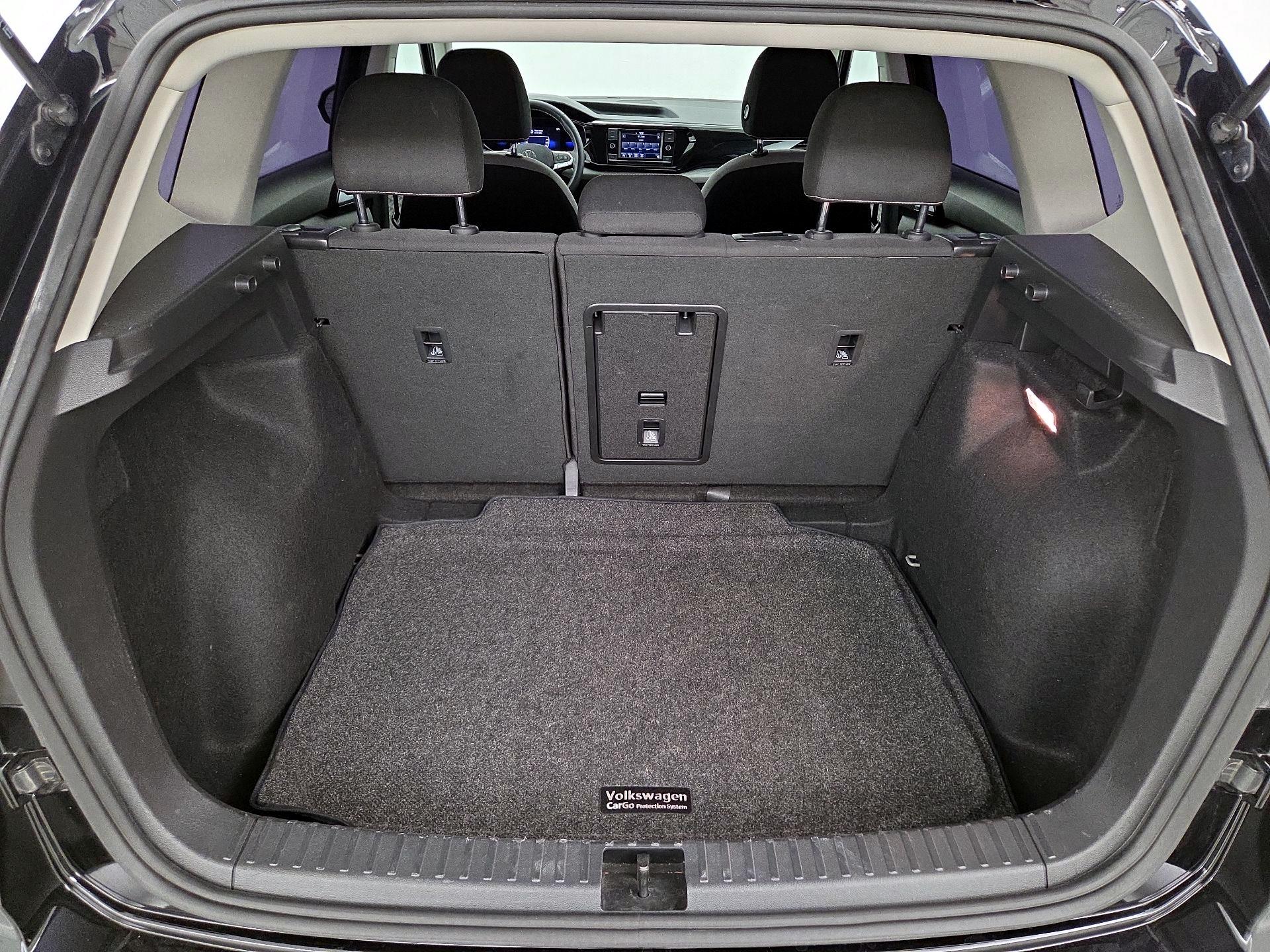 Thumbnail: 2023 Volkswagen Taos - 20