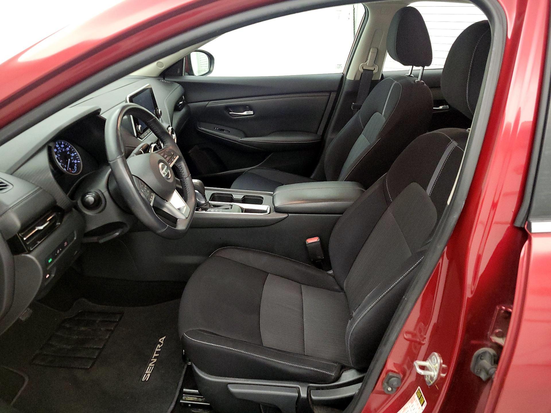 Thumbnail: 2020 Nissan Sentra - 11