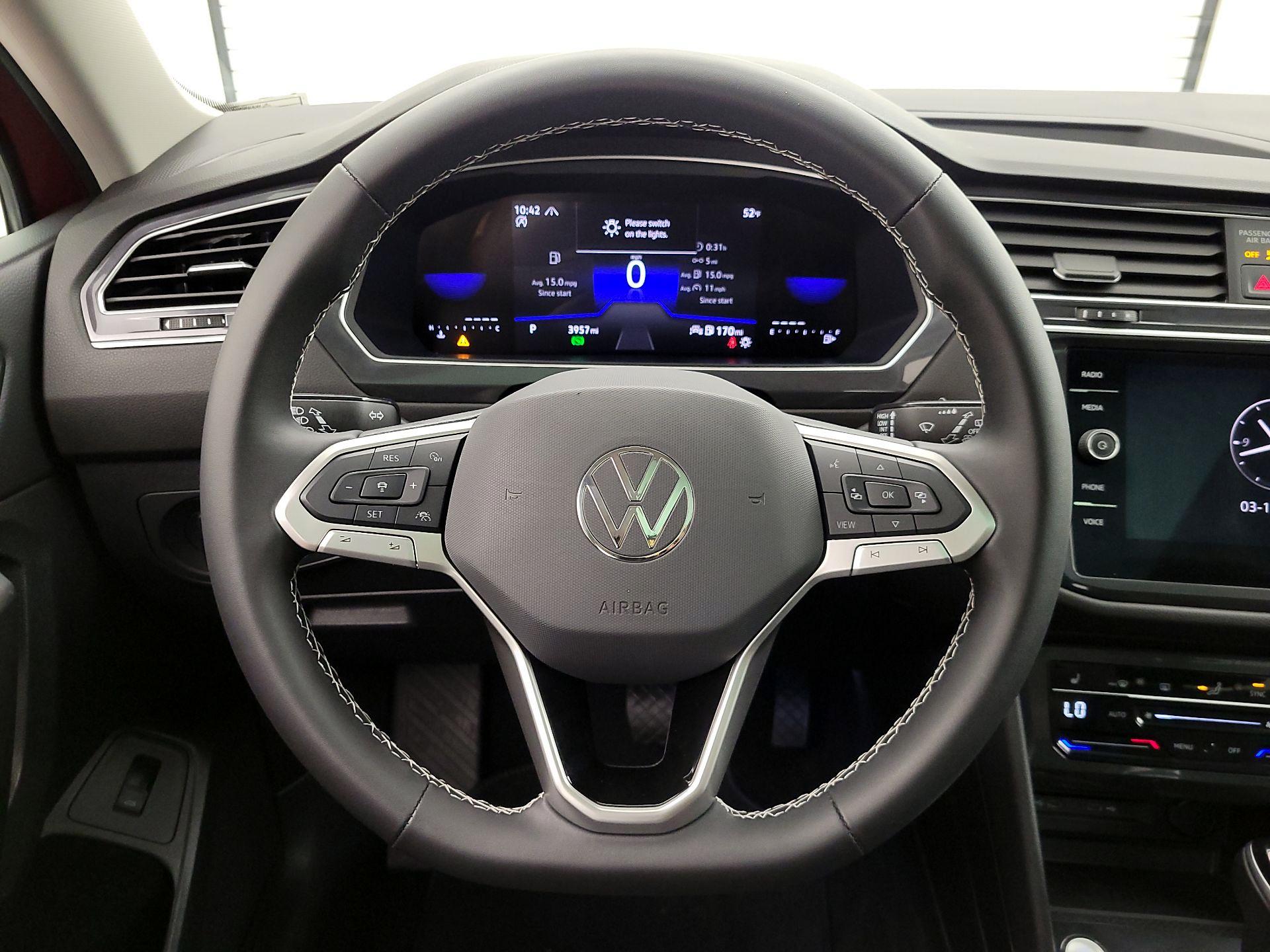 Thumbnail: 2024 Volkswagen Tiguan - 10