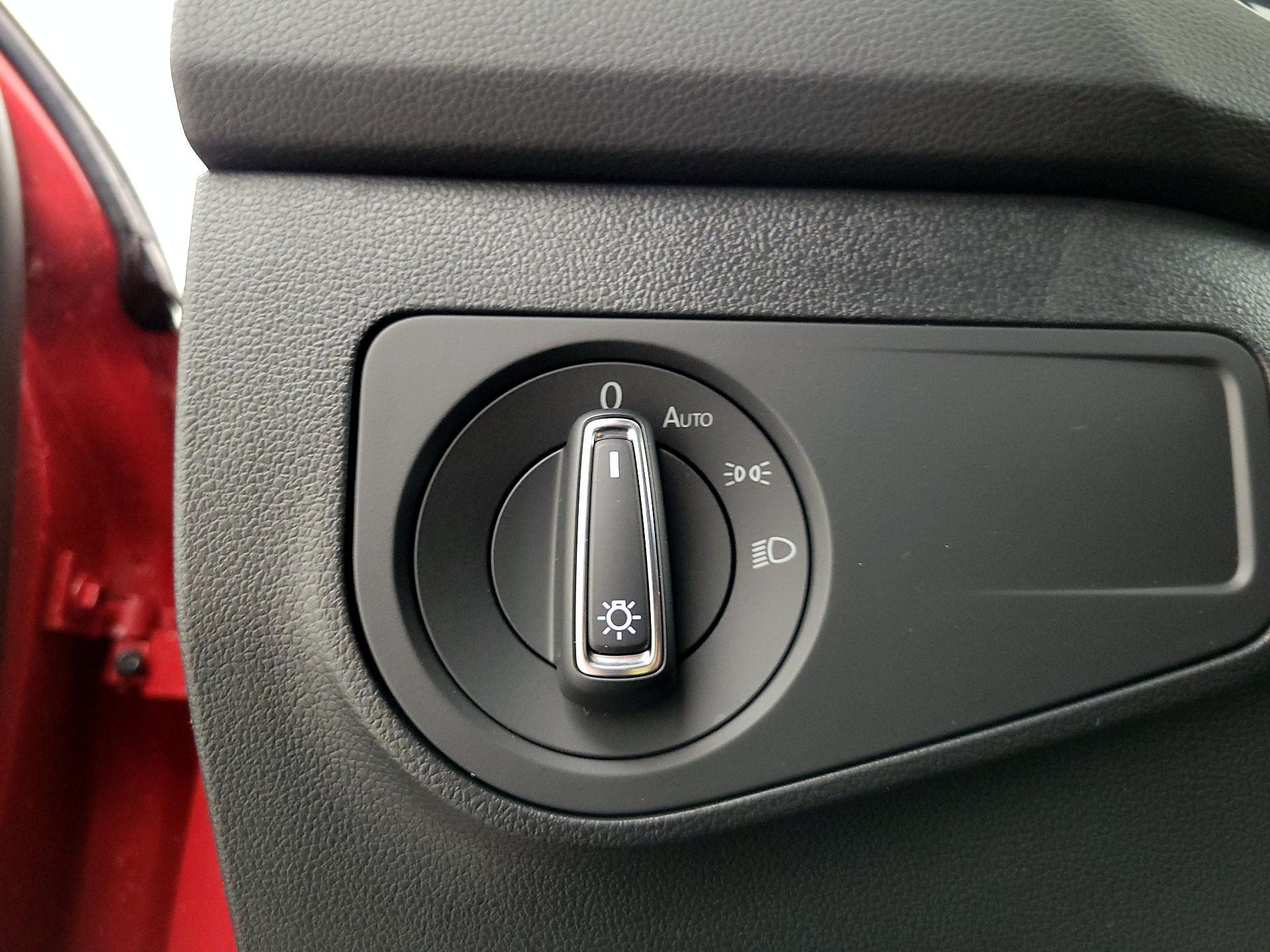 Thumbnail: 2024 Volkswagen Tiguan - 13