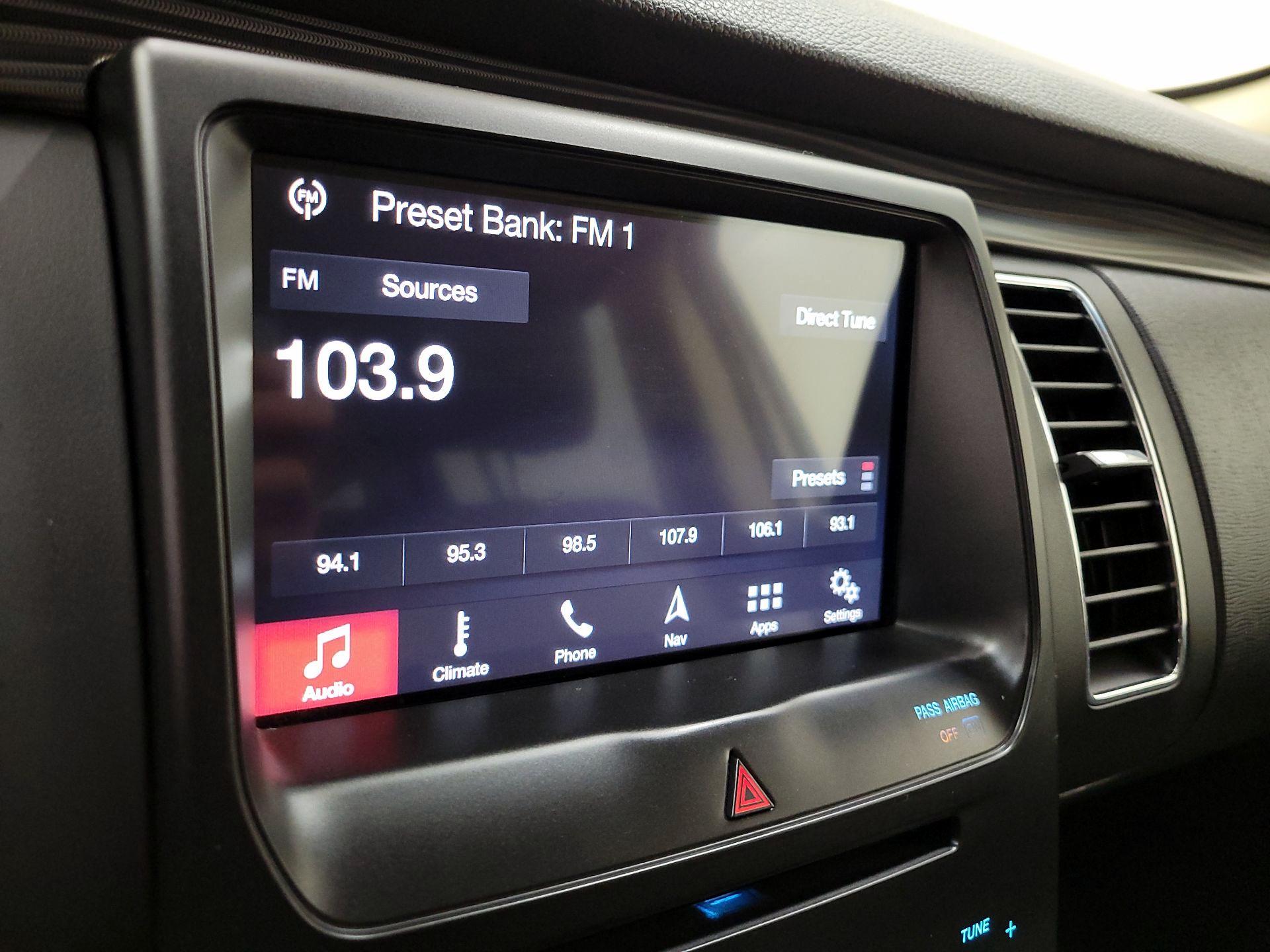 Thumbnail: 2019 Ford Flex - 16