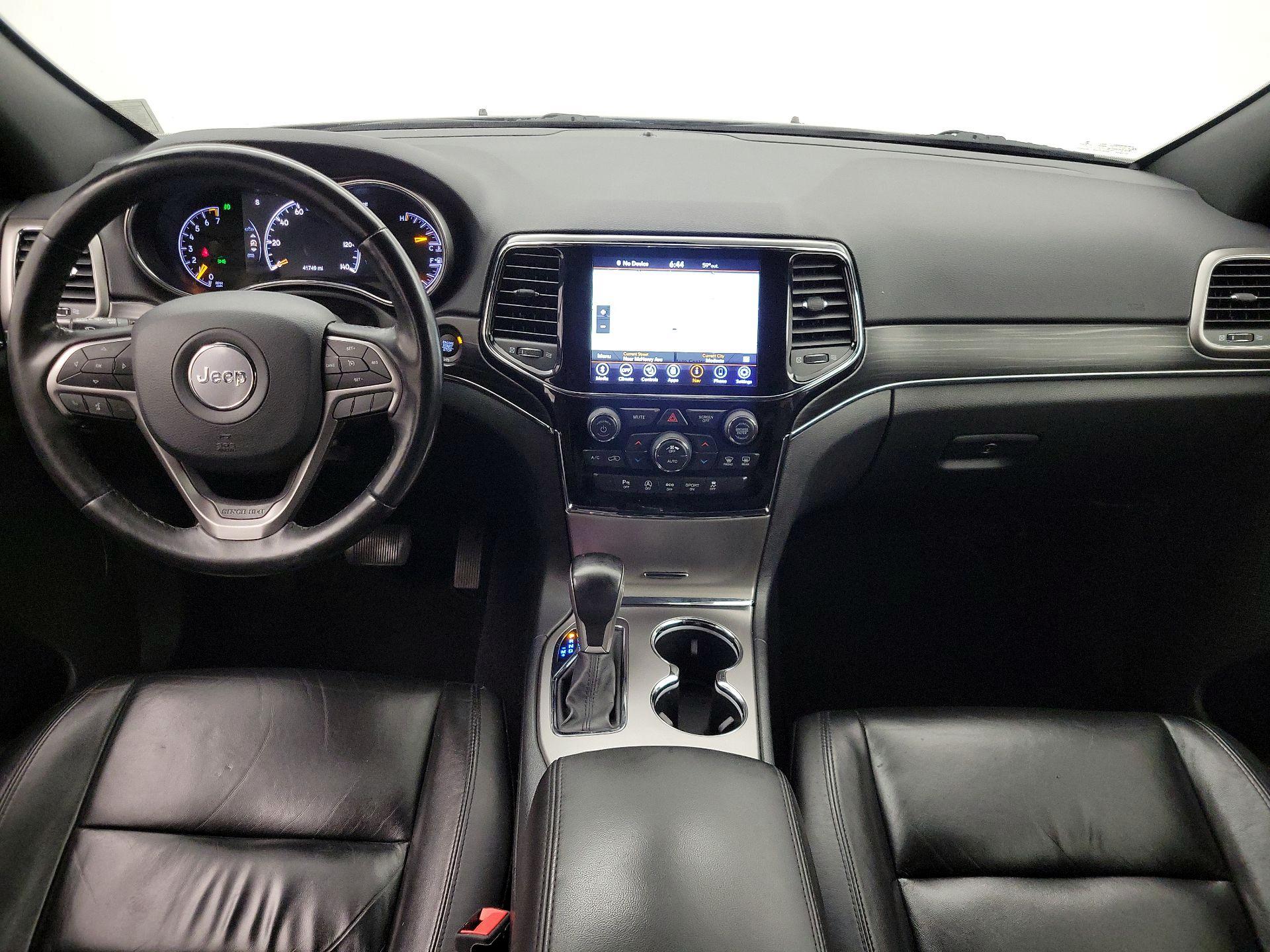 Thumbnail: 2020 Jeep Grand Cherokee - 9