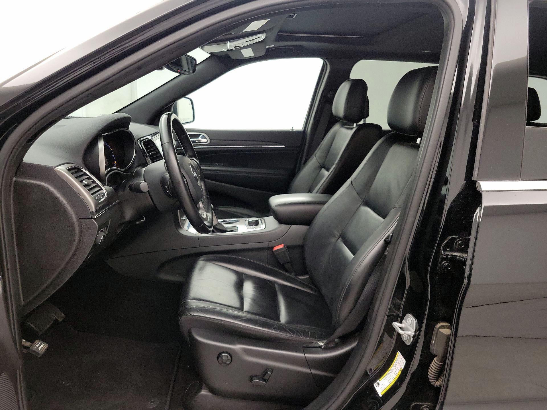 Thumbnail: 2020 Jeep Grand Cherokee - 11