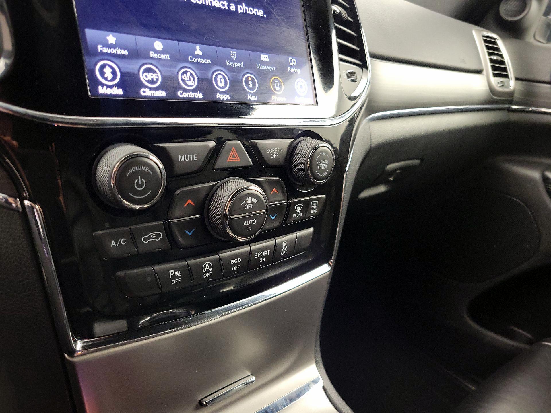 Thumbnail: 2020 Jeep Grand Cherokee - 17