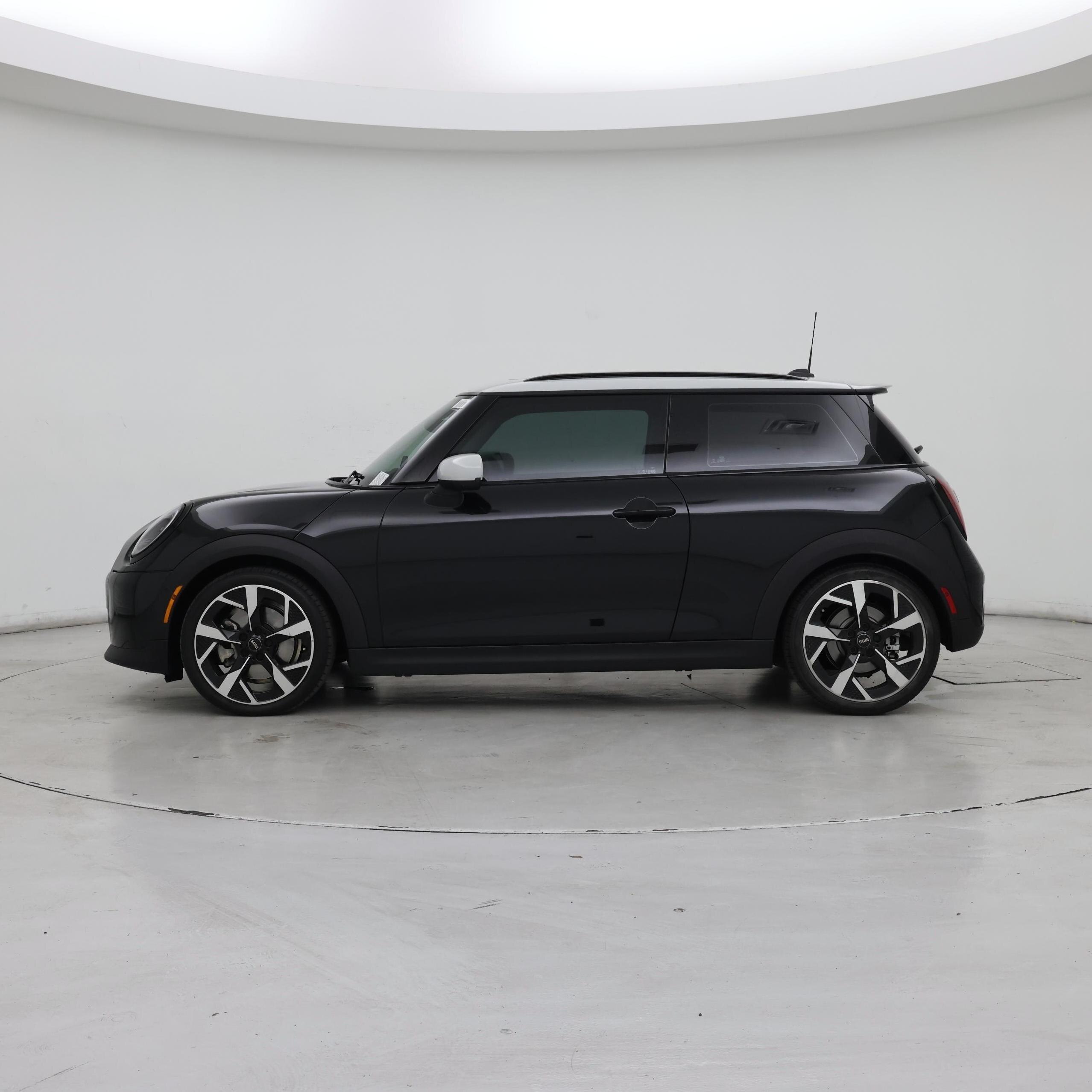 Thumbnail: 2025 MINI Cooper Hardtop - 3