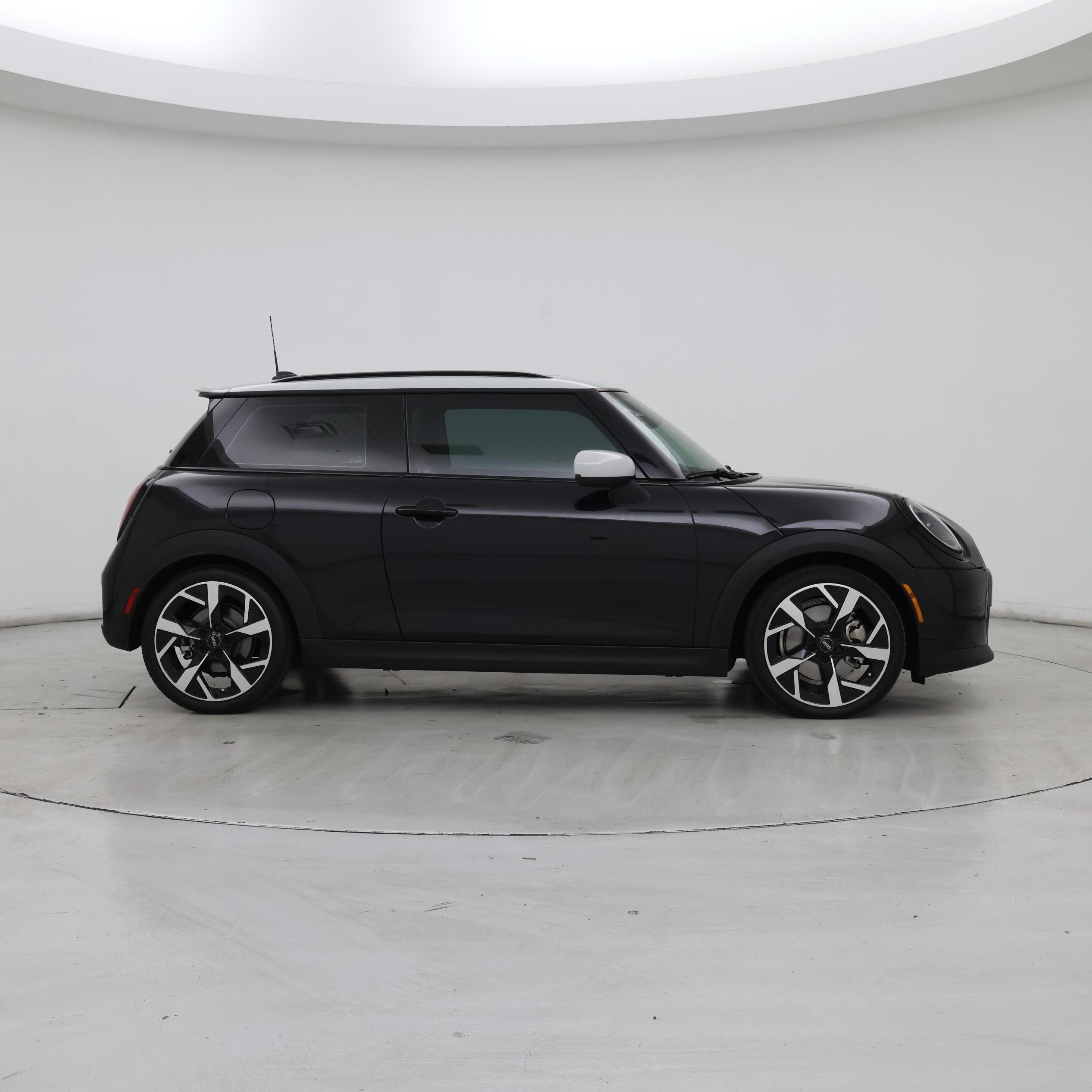 Thumbnail: 2025 MINI Cooper Hardtop - 7