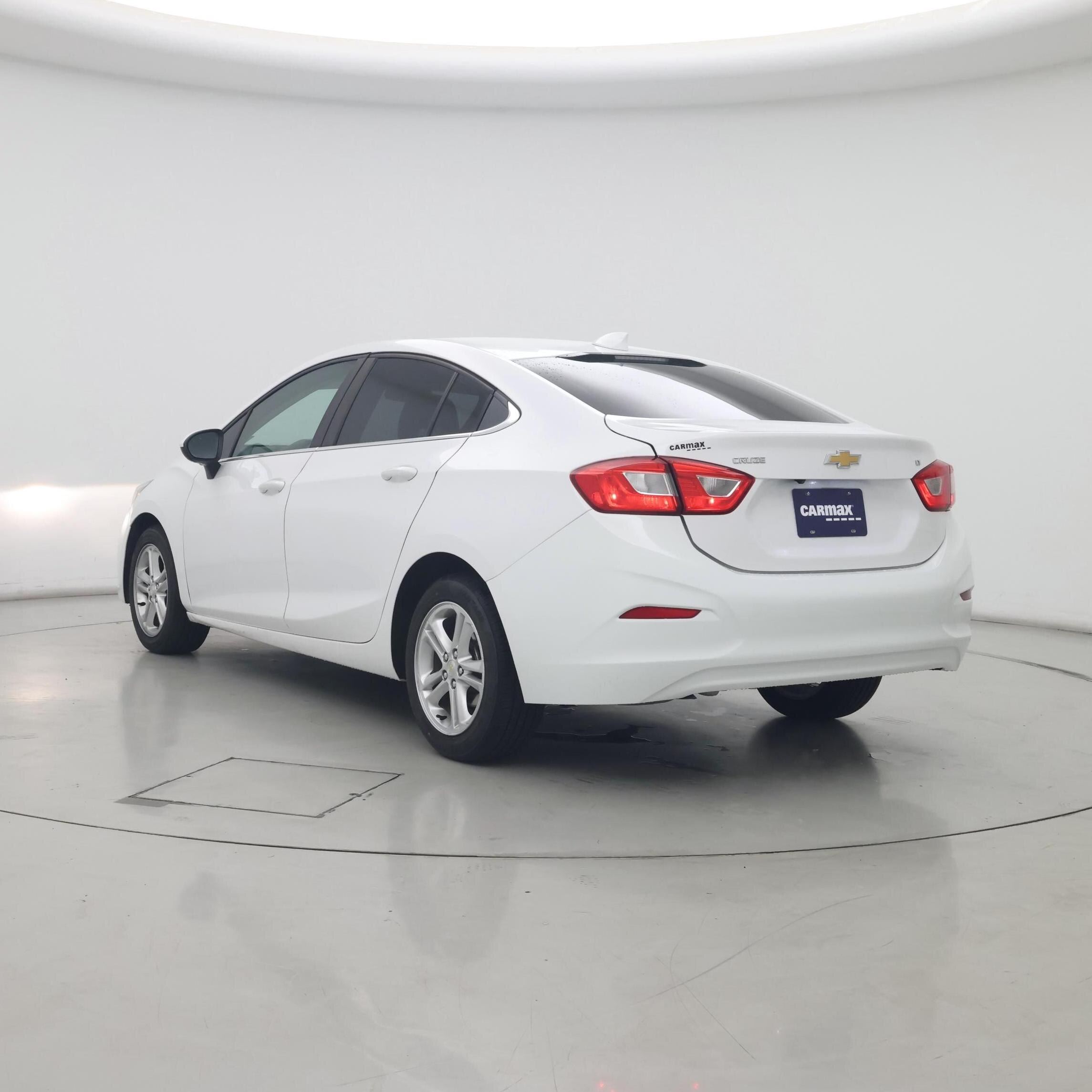 Thumbnail: 2018 Chevrolet Cruze - 2