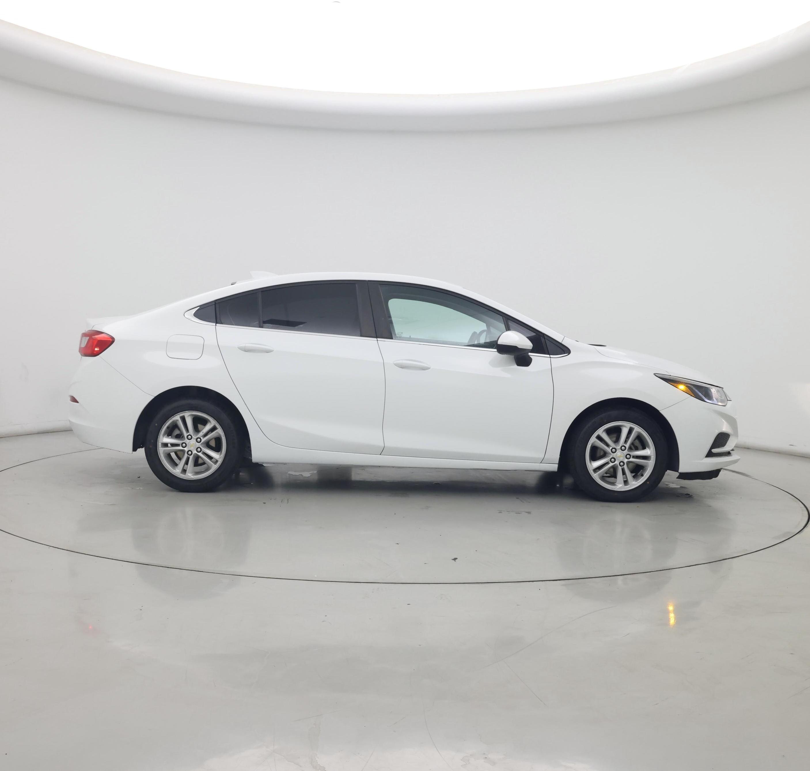 Thumbnail: 2018 Chevrolet Cruze - 7