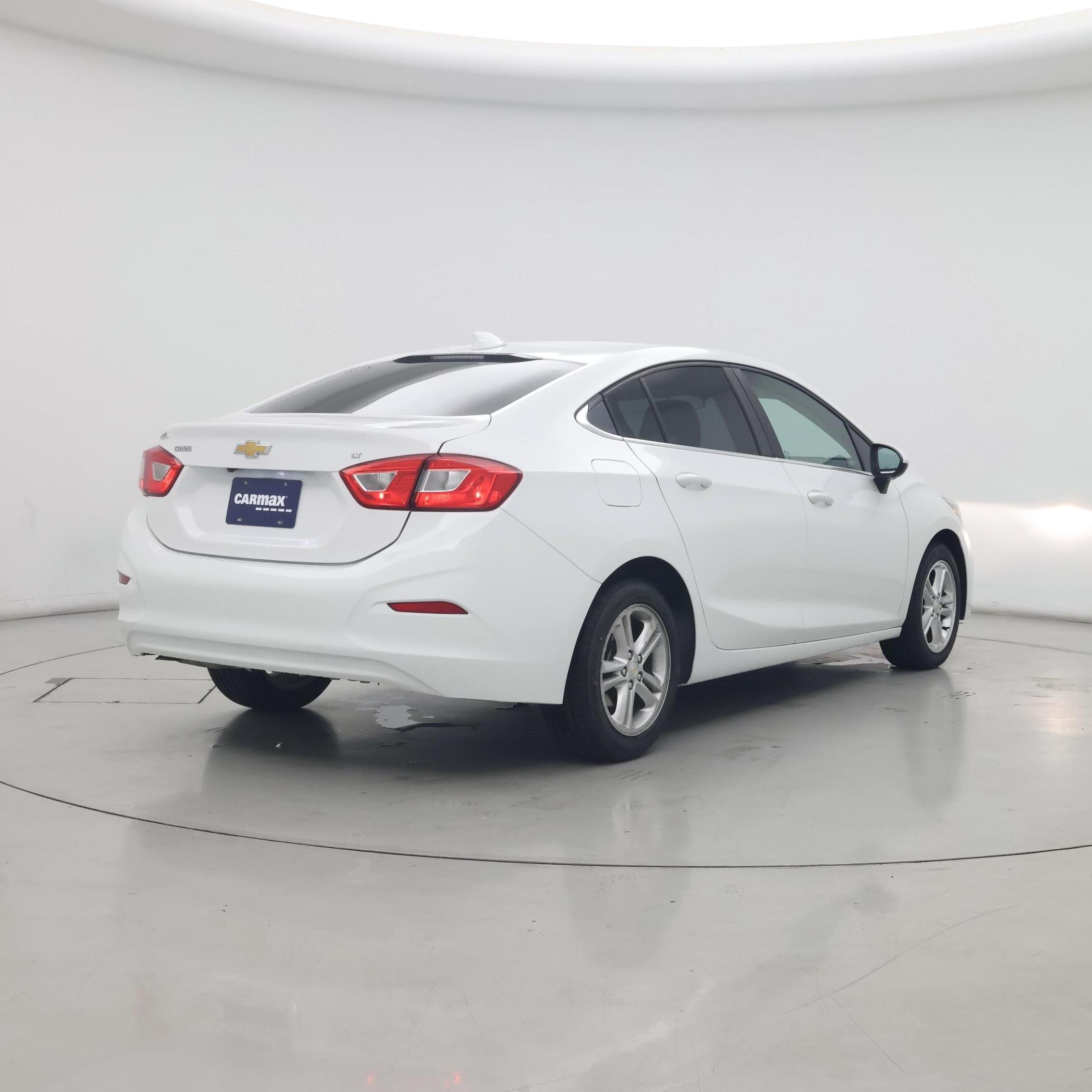 Thumbnail: 2018 Chevrolet Cruze - 8