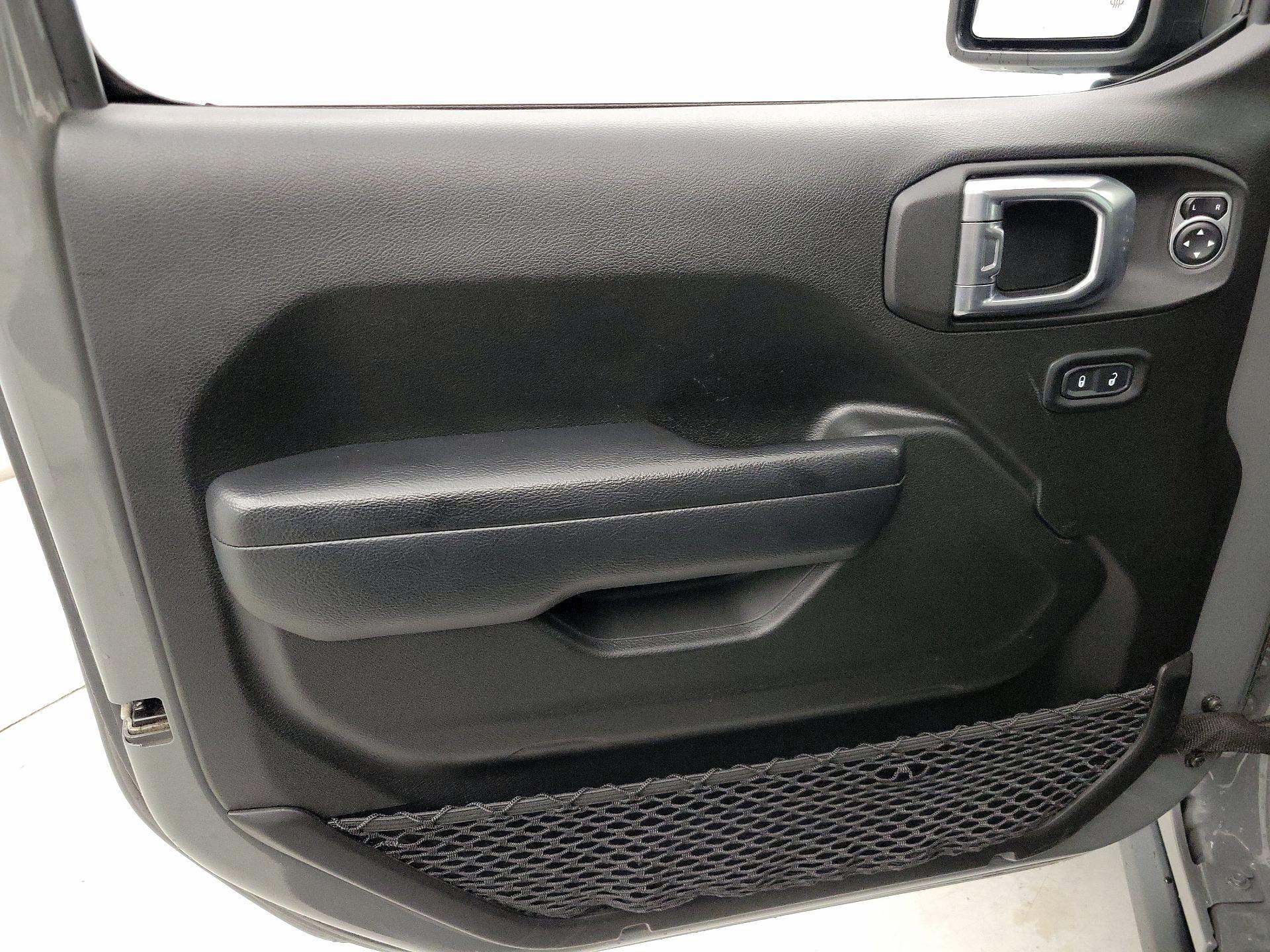 Thumbnail: 2022 Jeep Wrangler - 12