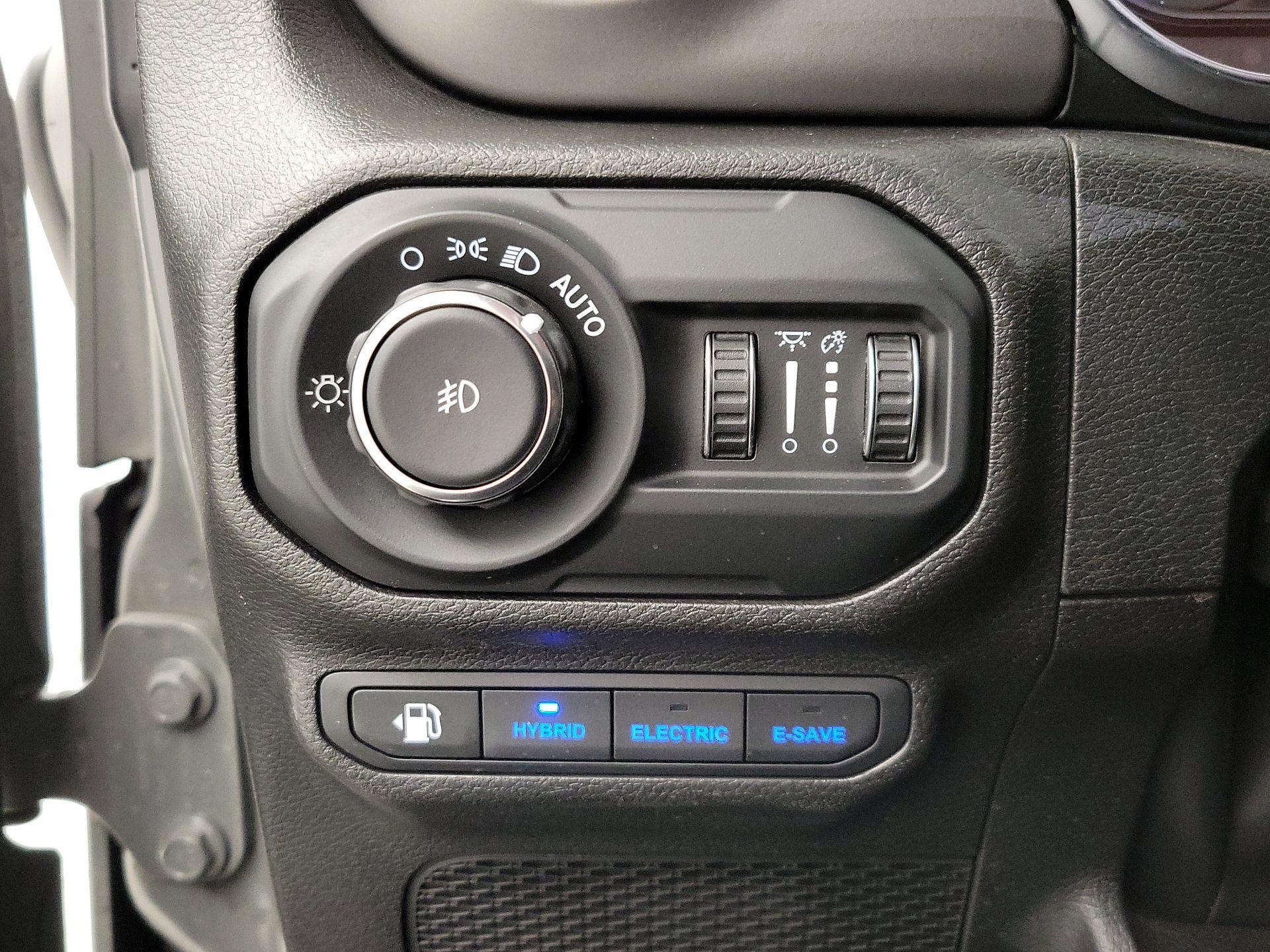 Thumbnail: 2022 Jeep Wrangler - 13