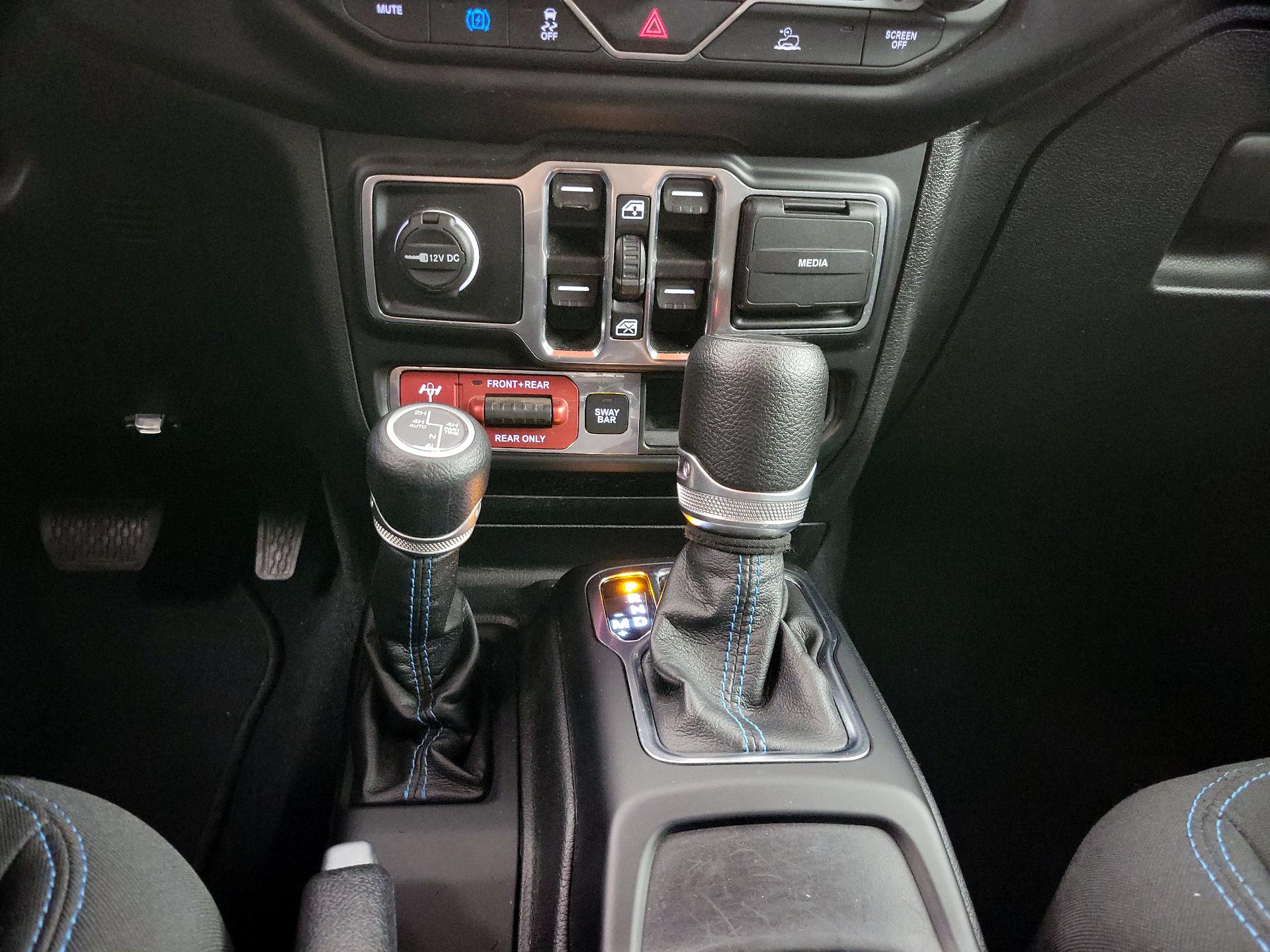 Thumbnail: 2022 Jeep Wrangler - 18