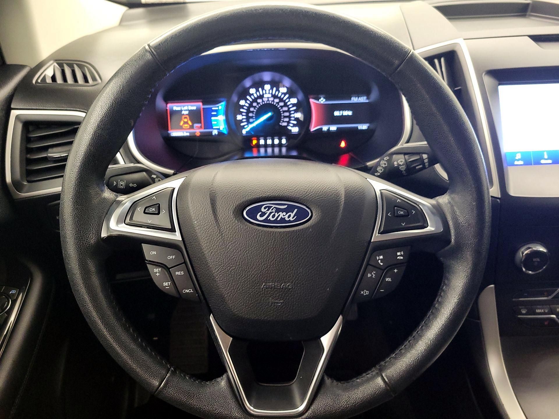 Thumbnail: 2020 Ford Edge - 10