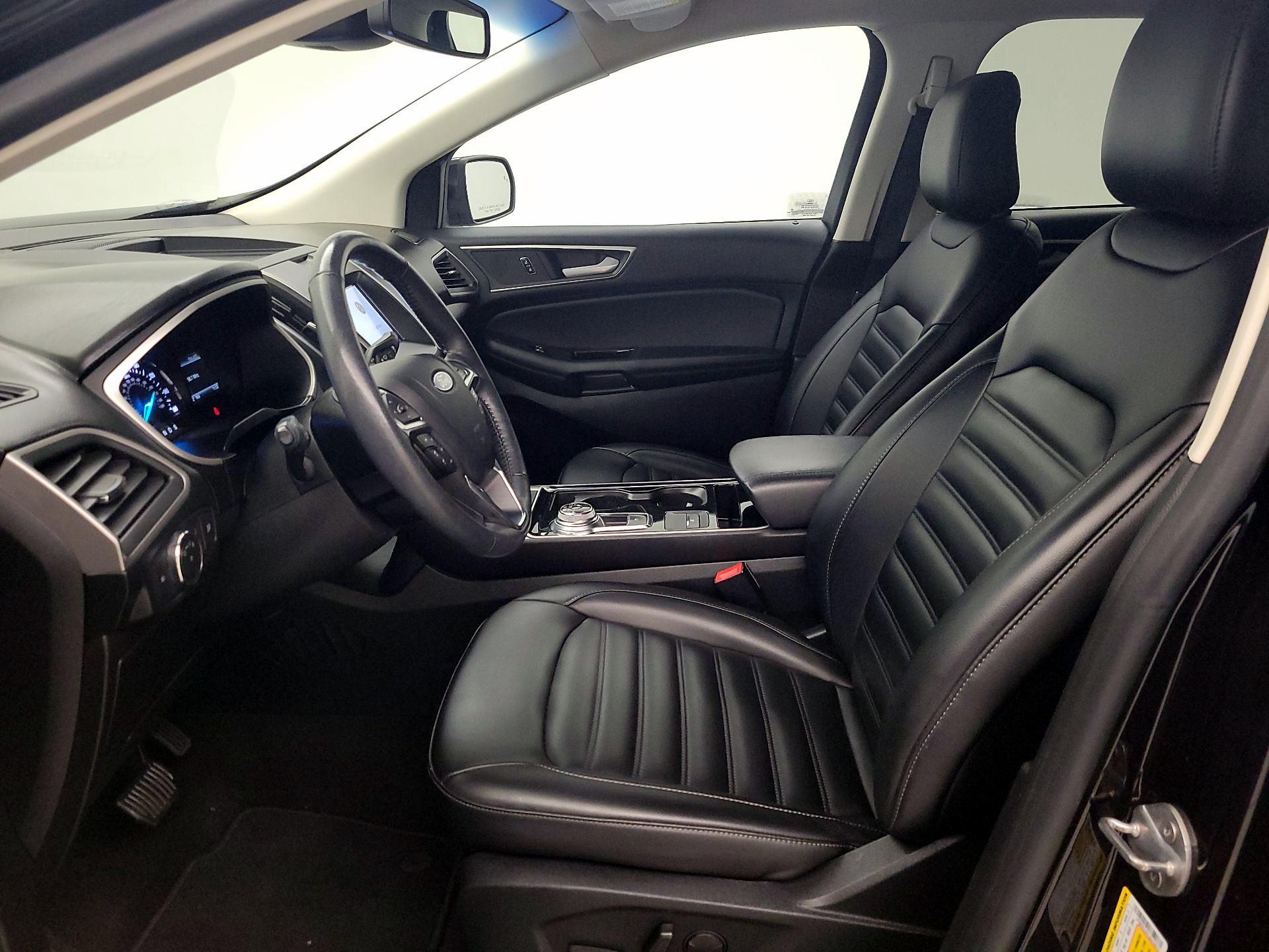 Thumbnail: 2020 Ford Edge - 11