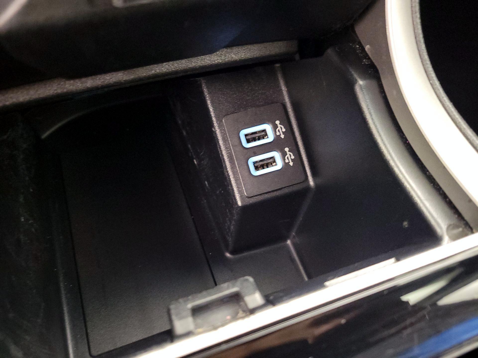 Thumbnail: 2020 Ford Edge - 18