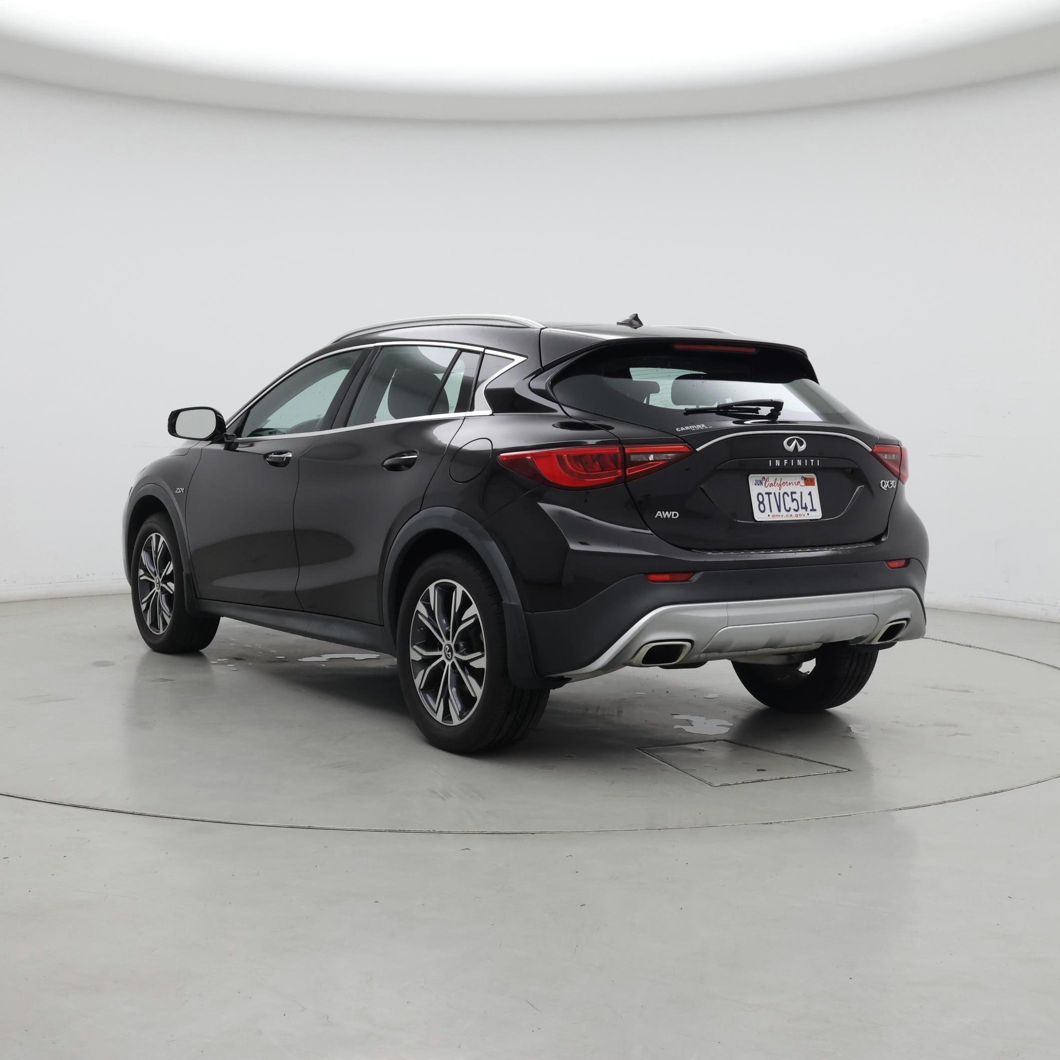 Thumbnail: 2018 INFINITI QX30 - 2