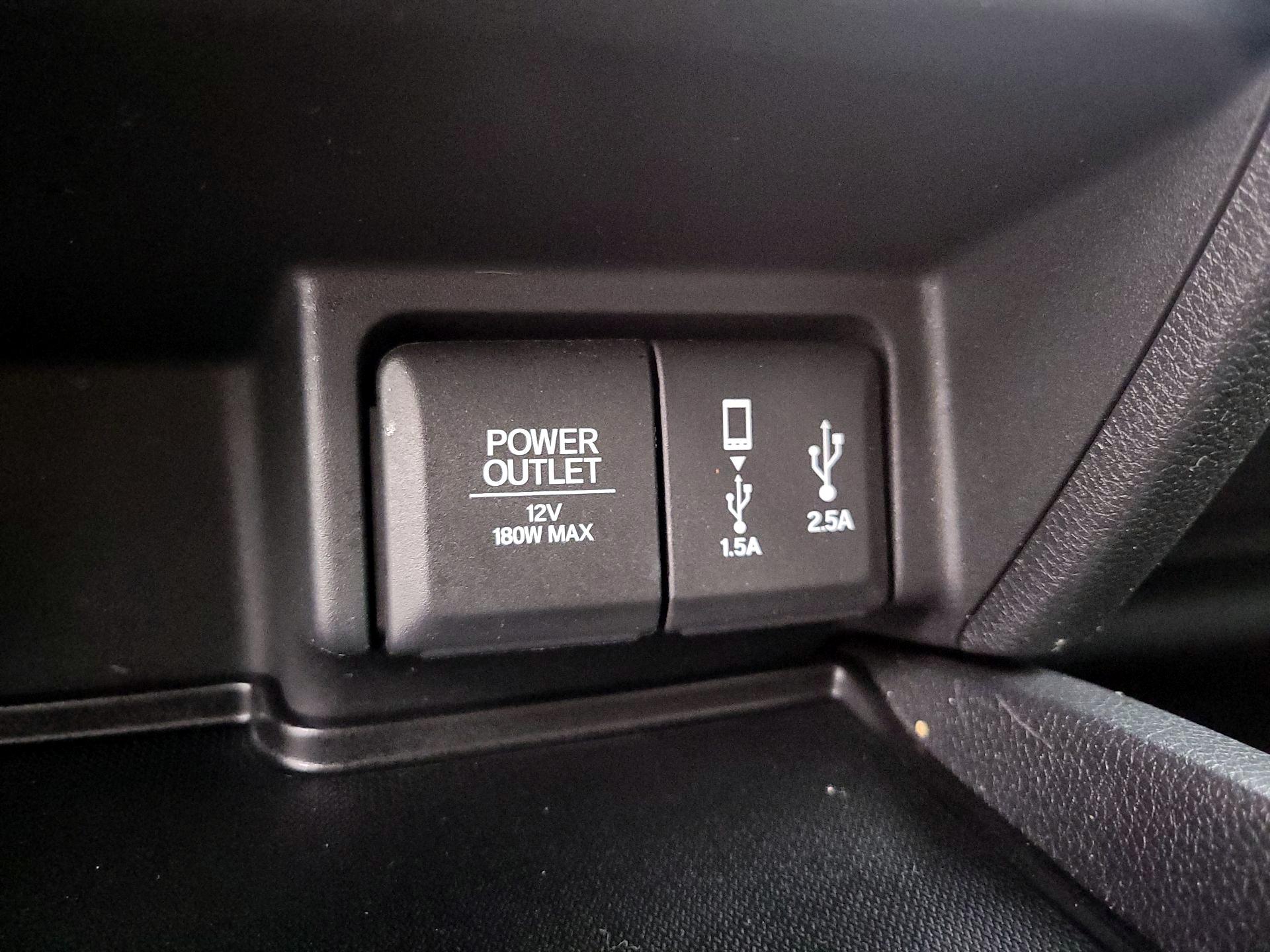 Thumbnail: 2017 Honda Pilot - 18