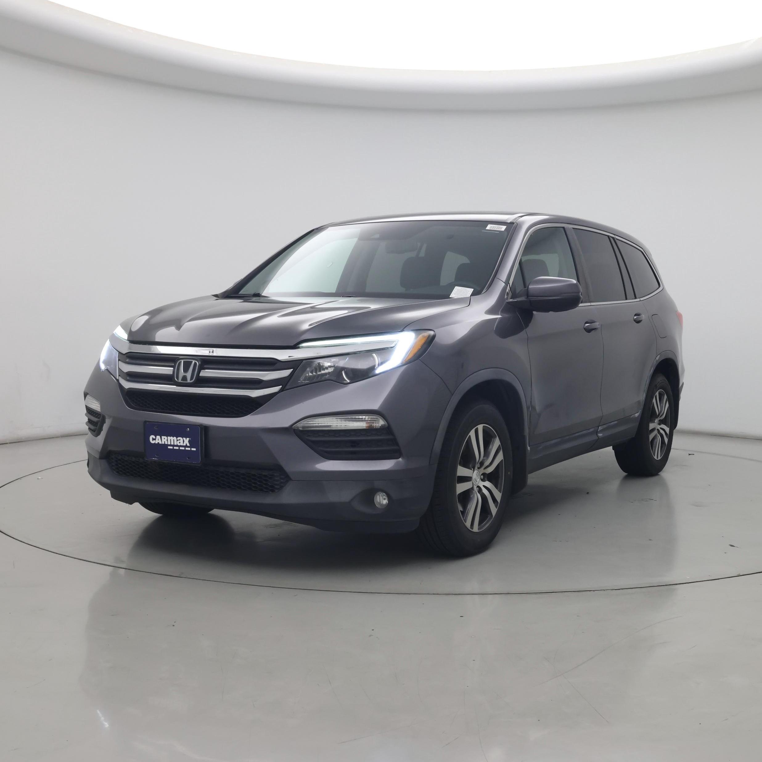 Thumbnail: 2017 Honda Pilot - 4