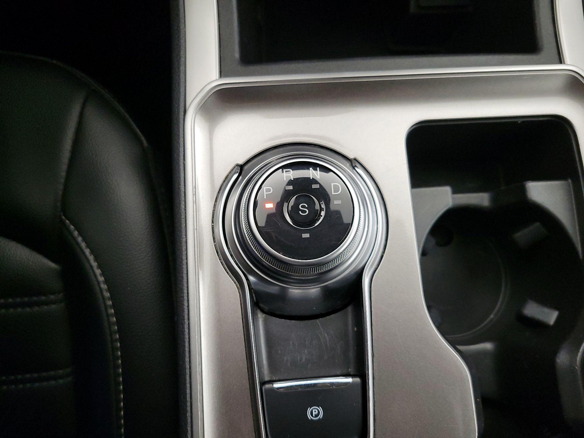 Thumbnail: 2023 Ford Edge - 17