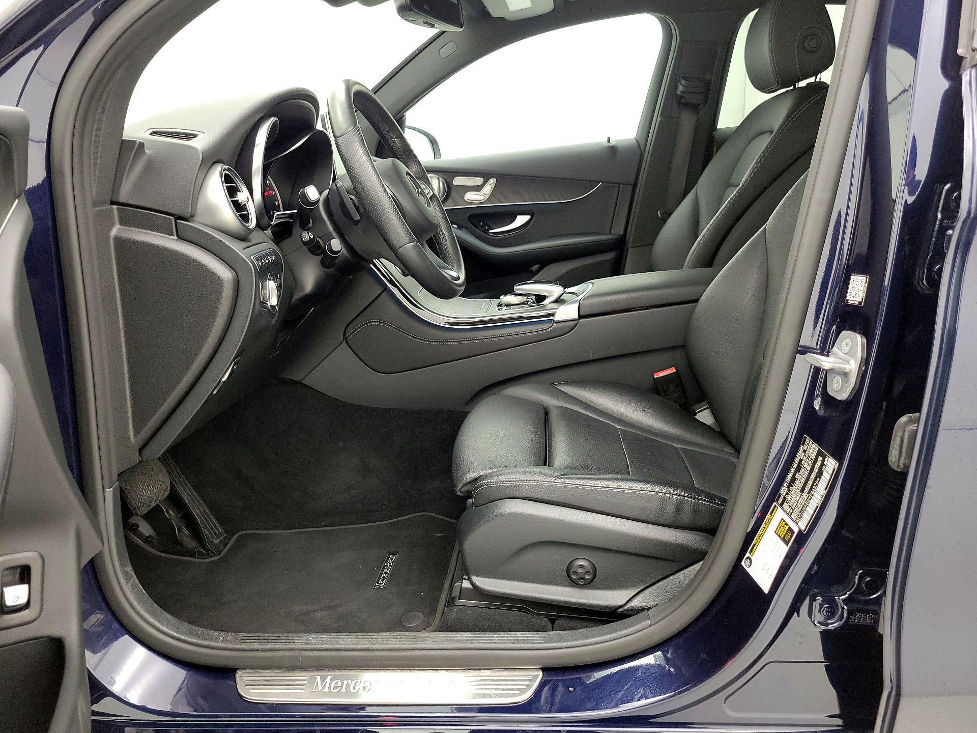 Thumbnail: 2017 Mercedes-Benz GLC - 11