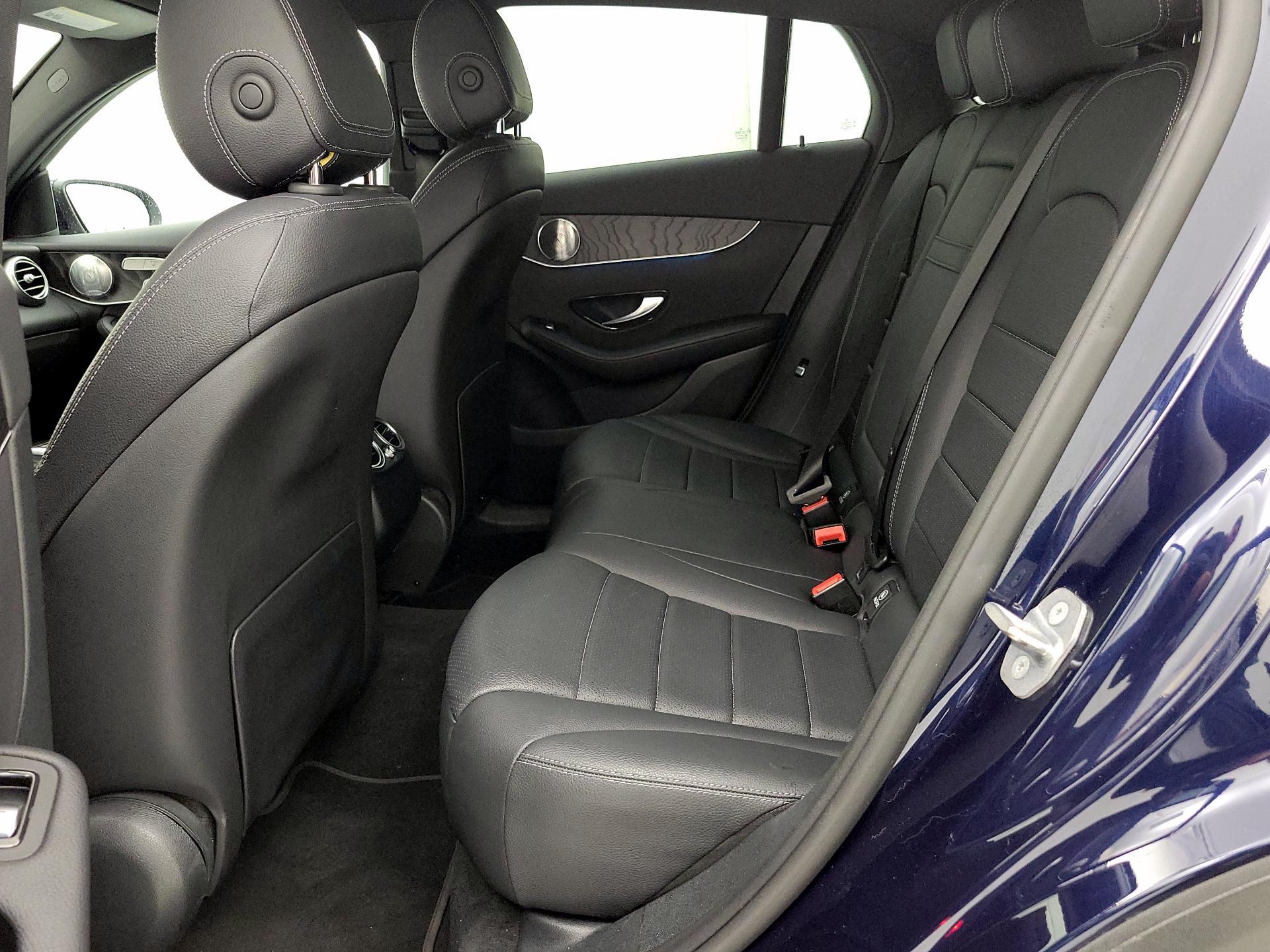 Thumbnail: 2017 Mercedes-Benz GLC - 19