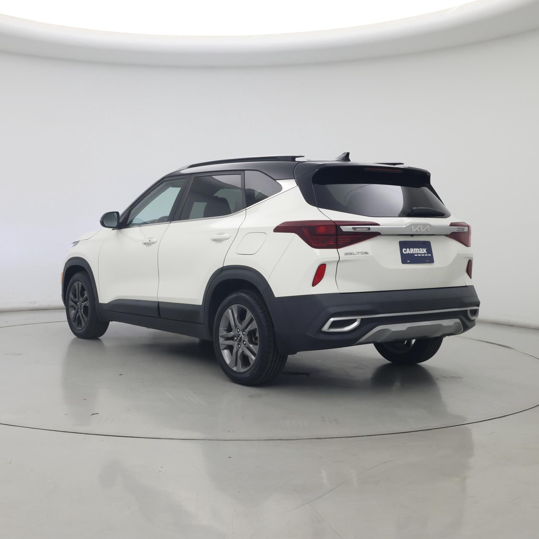 Thumbnail: 2024 Nissan Kicks - 2