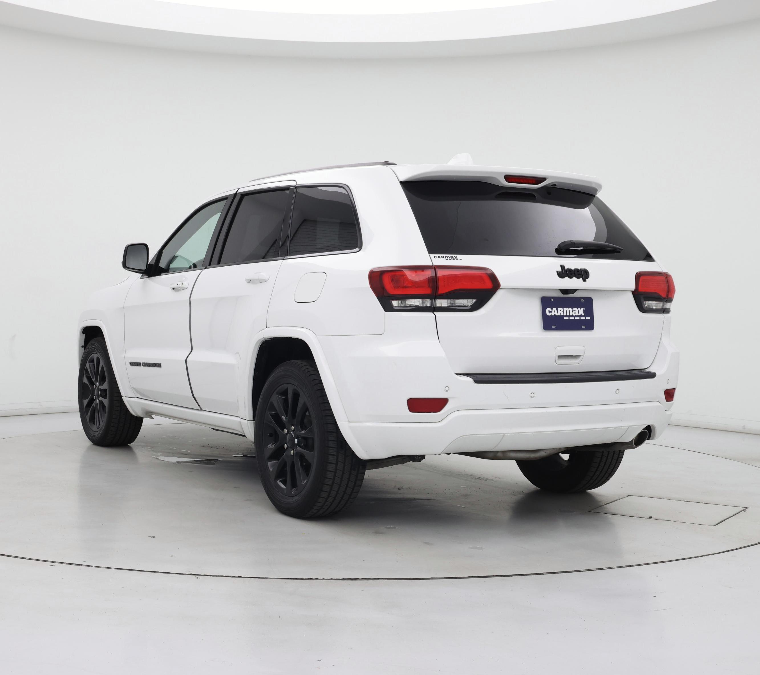 Thumbnail: 2018 Jeep Grand Cherokee - 2