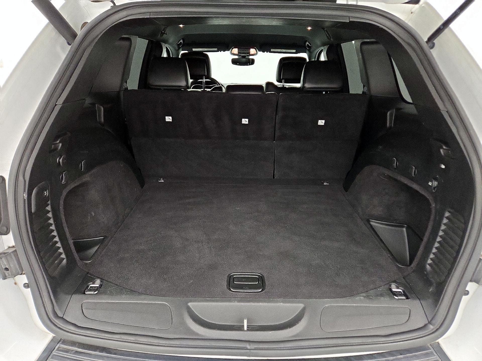 Thumbnail: 2018 Jeep Grand Cherokee - 19