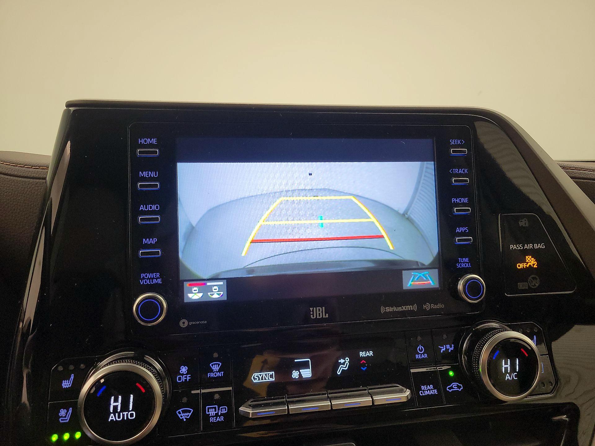 Thumbnail: 2022 Toyota Highlander - 15