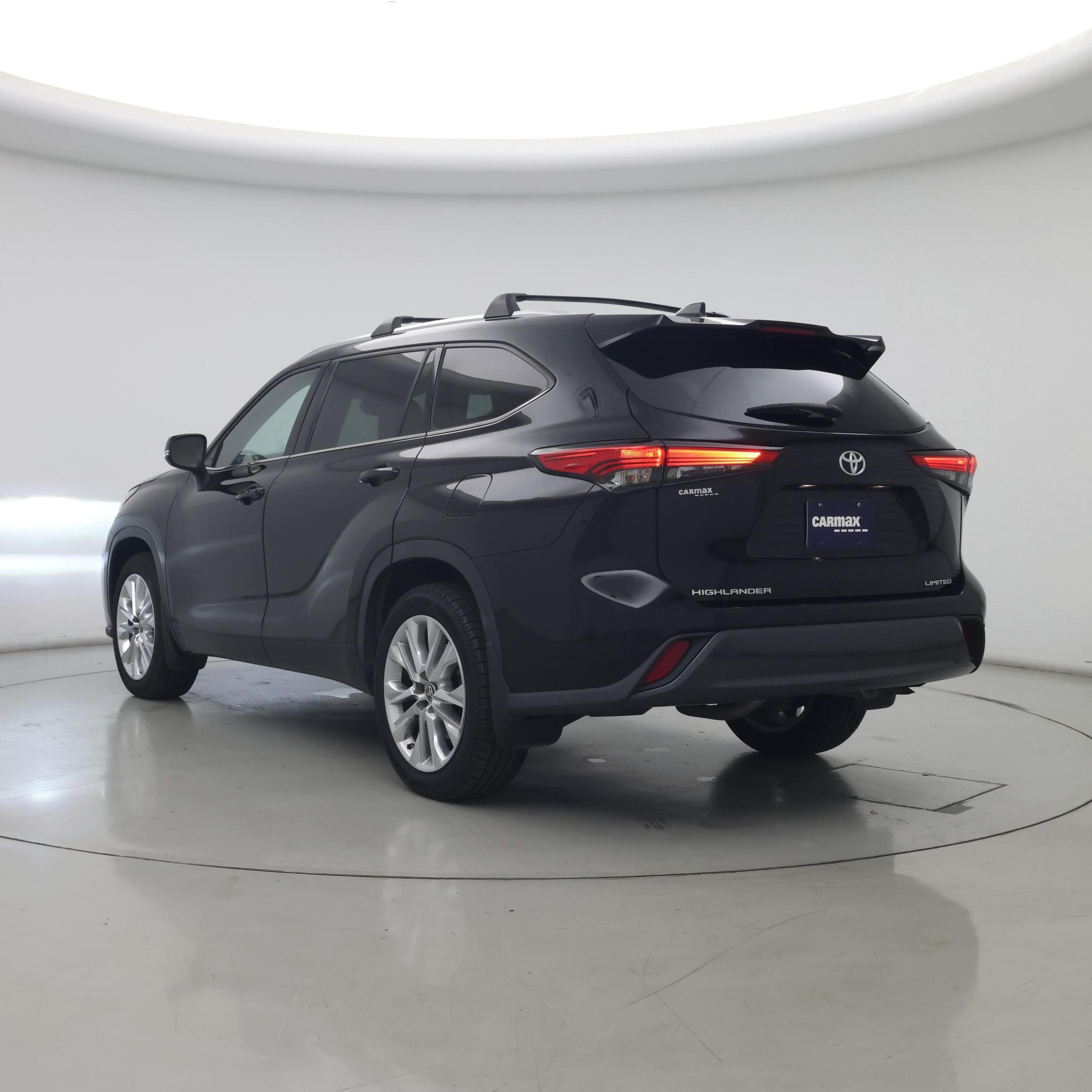 Thumbnail: 2022 Toyota Highlander - 2