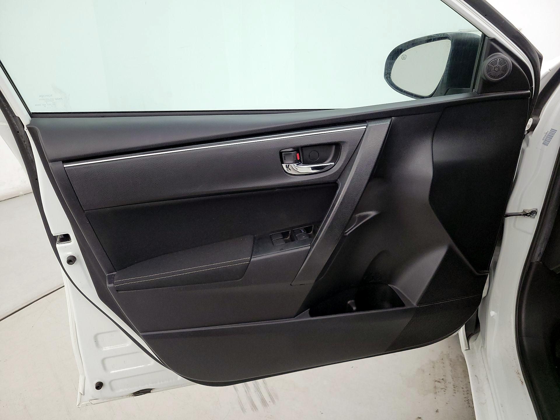 Thumbnail: 2019 Toyota Corolla - 12