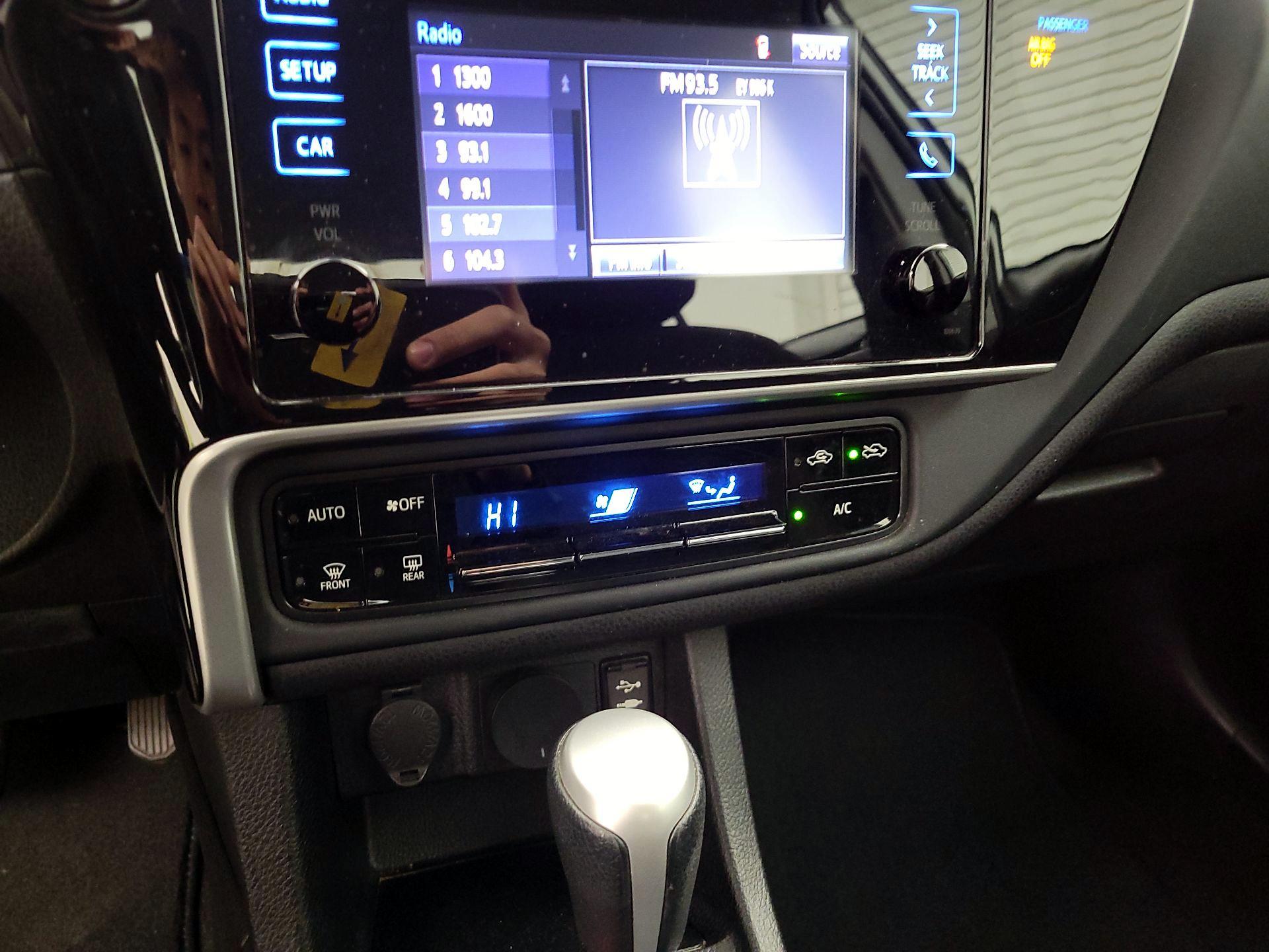 Thumbnail: 2019 Toyota Corolla - 16