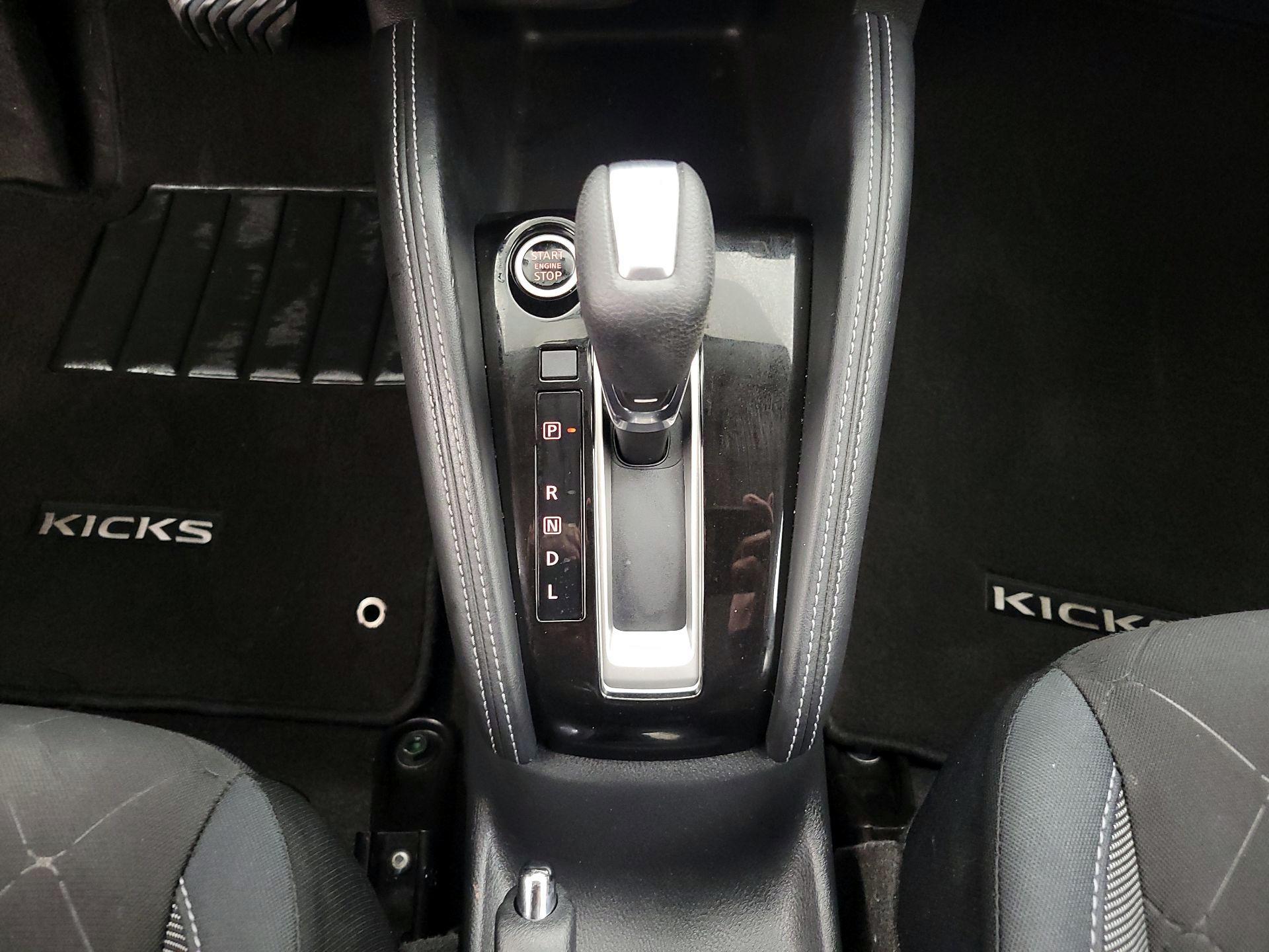 Thumbnail: 2019 Nissan Kicks - 17