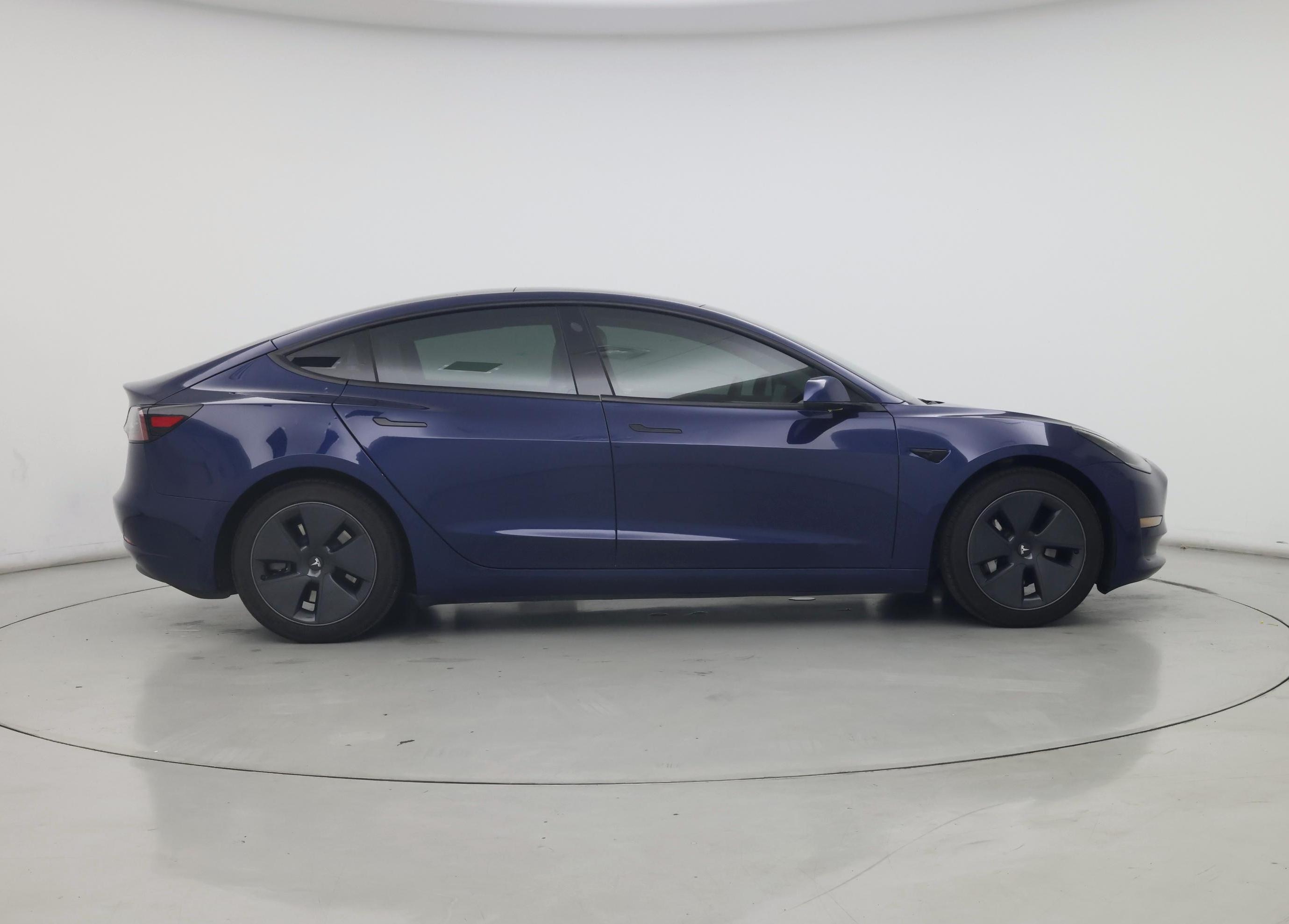 Thumbnail: 2021 Tesla Model 3 - 7