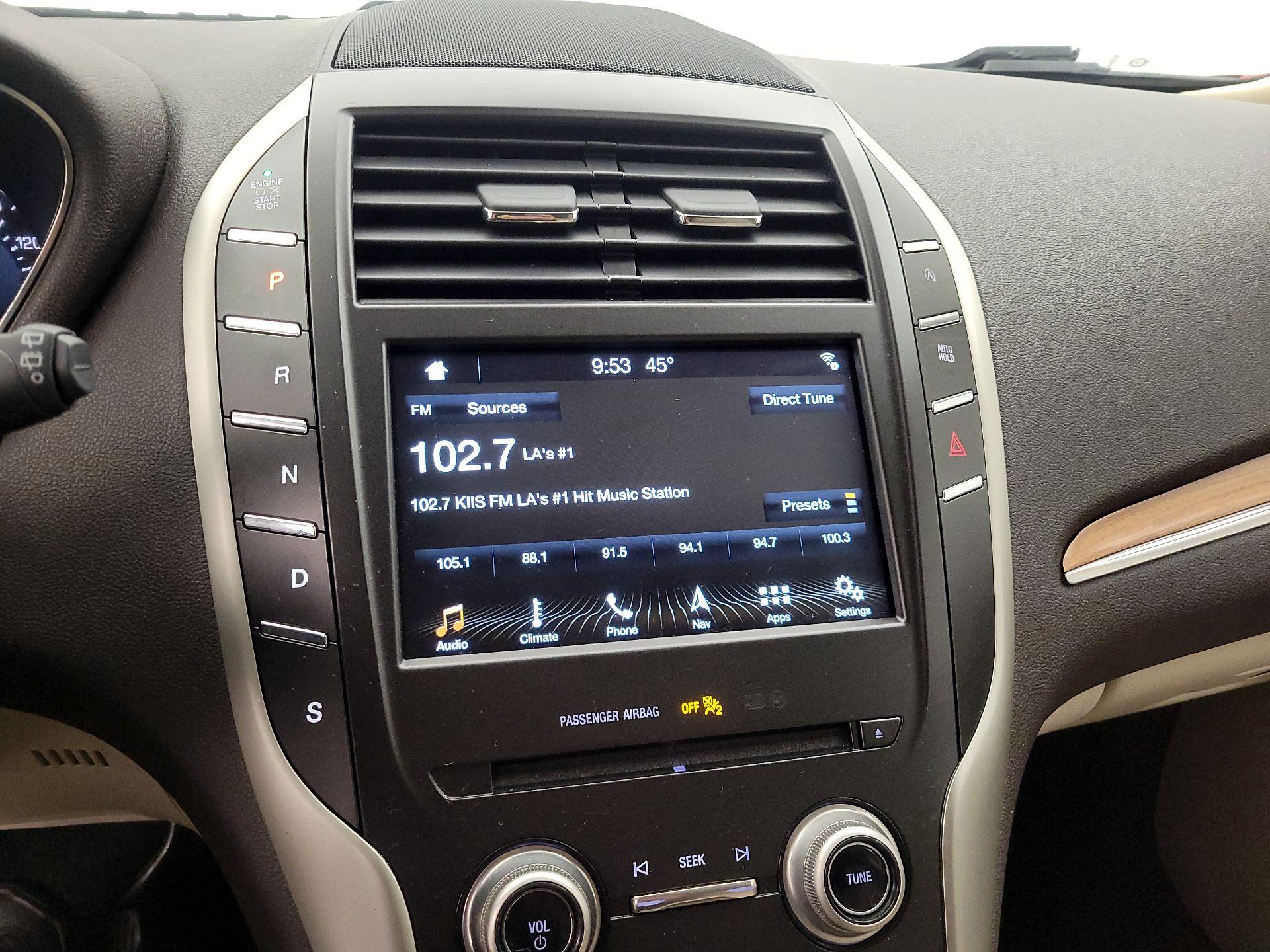 Thumbnail: 2017 Lincoln MKC - 16