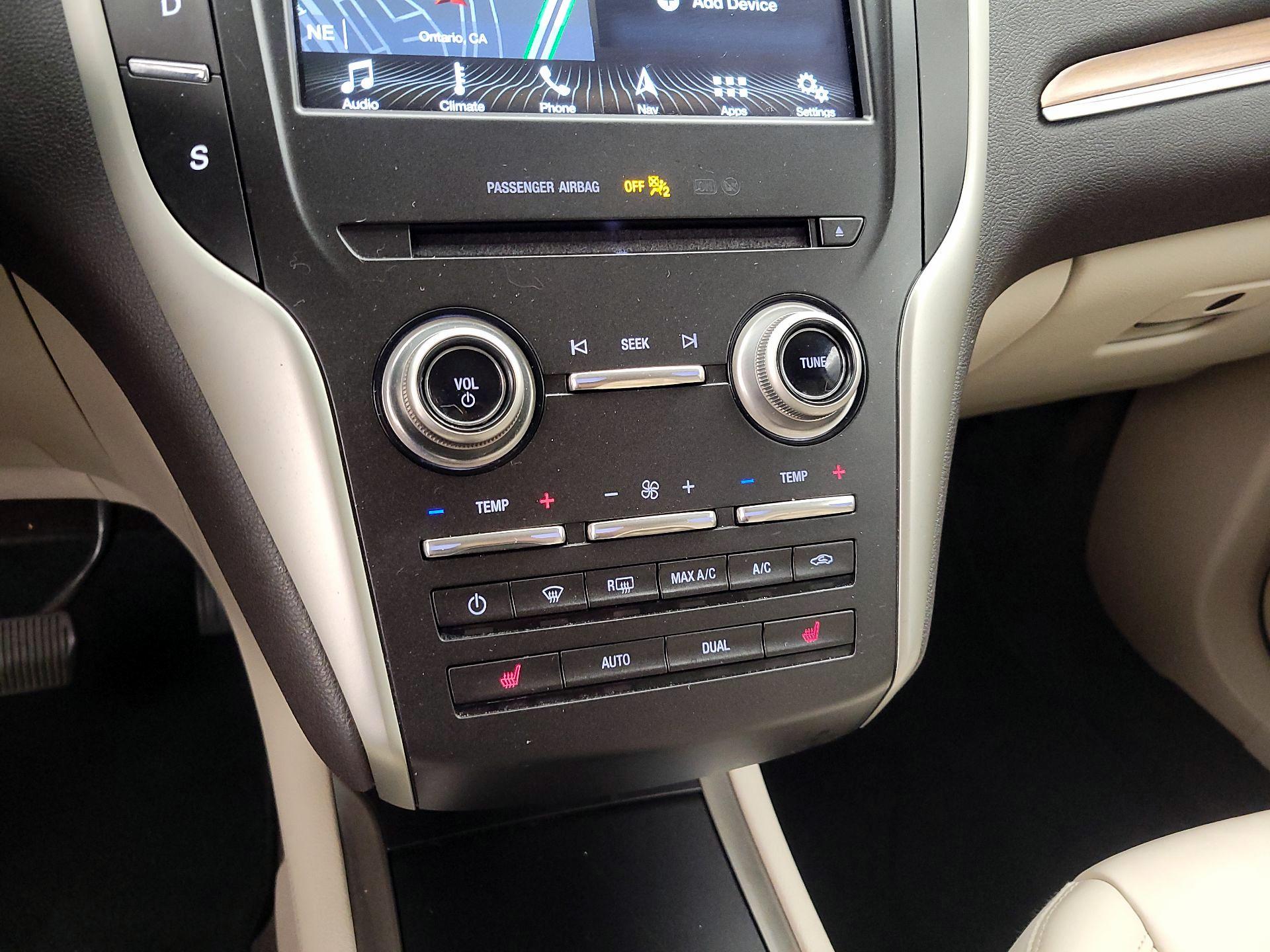 Thumbnail: 2017 Lincoln MKC - 17