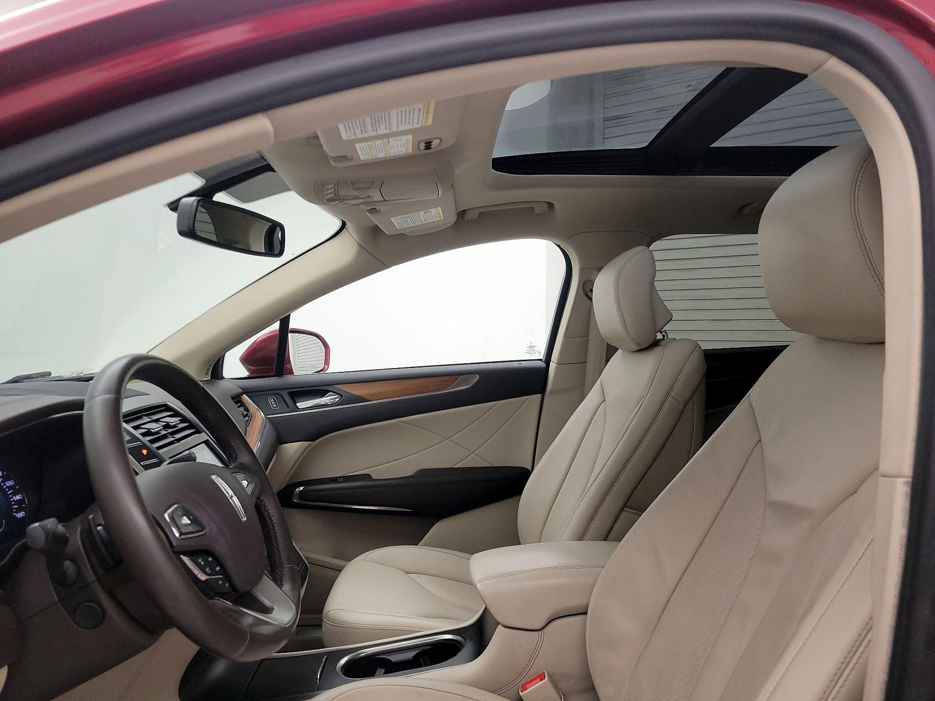 Thumbnail: 2017 Lincoln MKC - 20