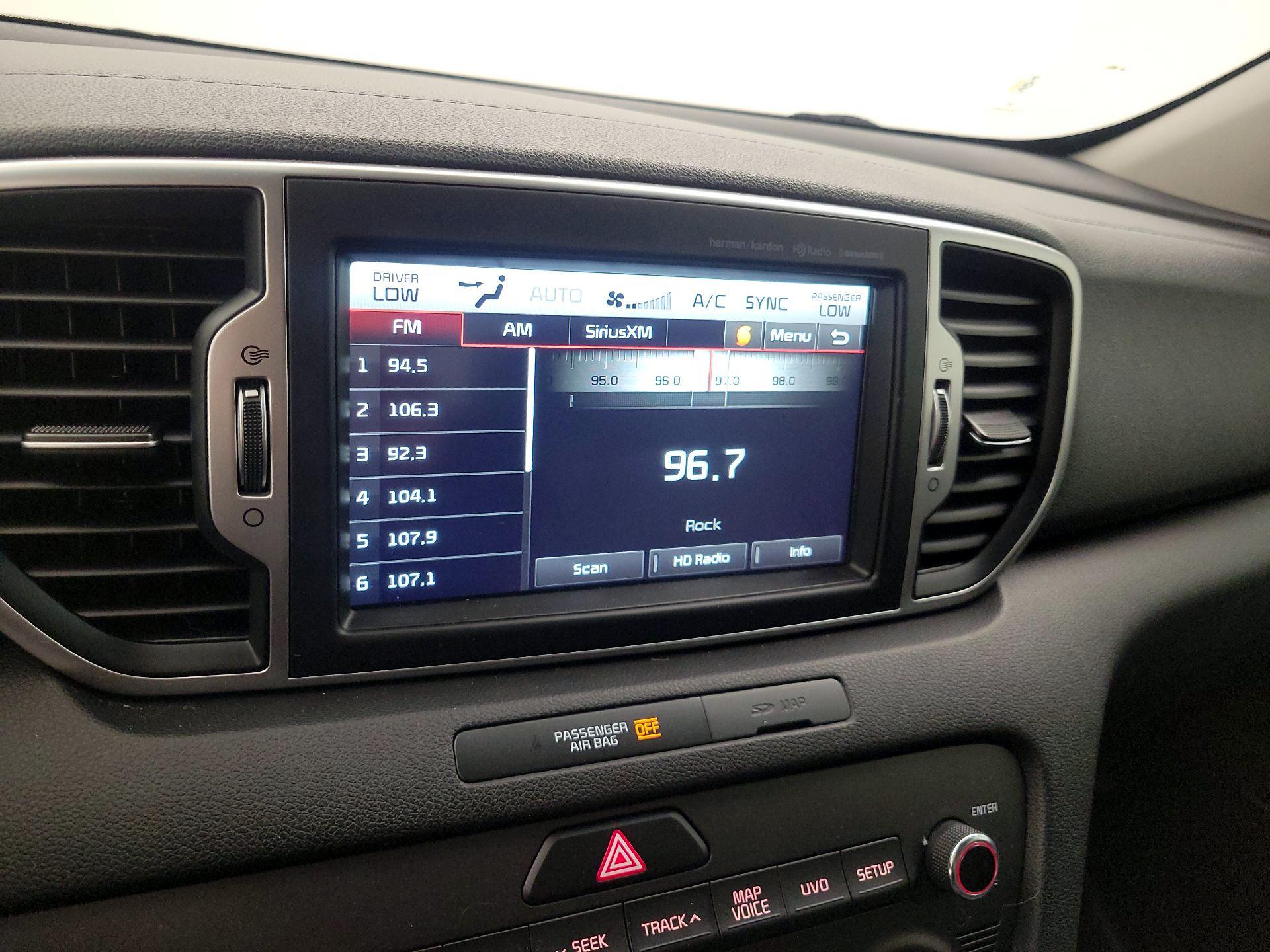 Thumbnail: 2017 Kia Sportage - 15