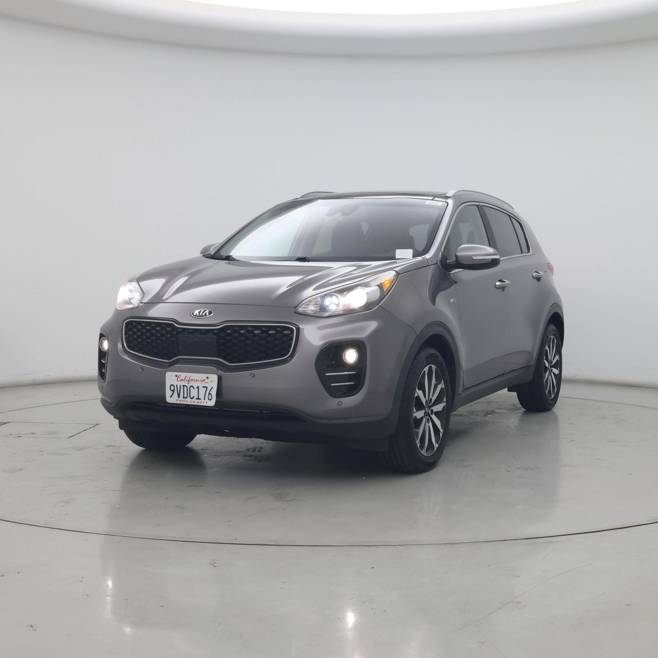 Thumbnail: 2017 Kia Sportage - 4