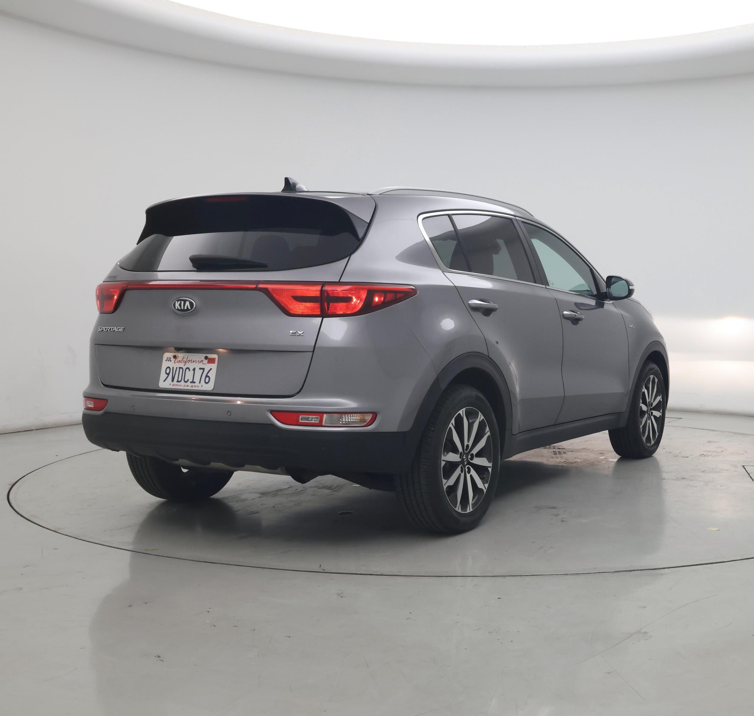 Thumbnail: 2017 Kia Sportage - 8