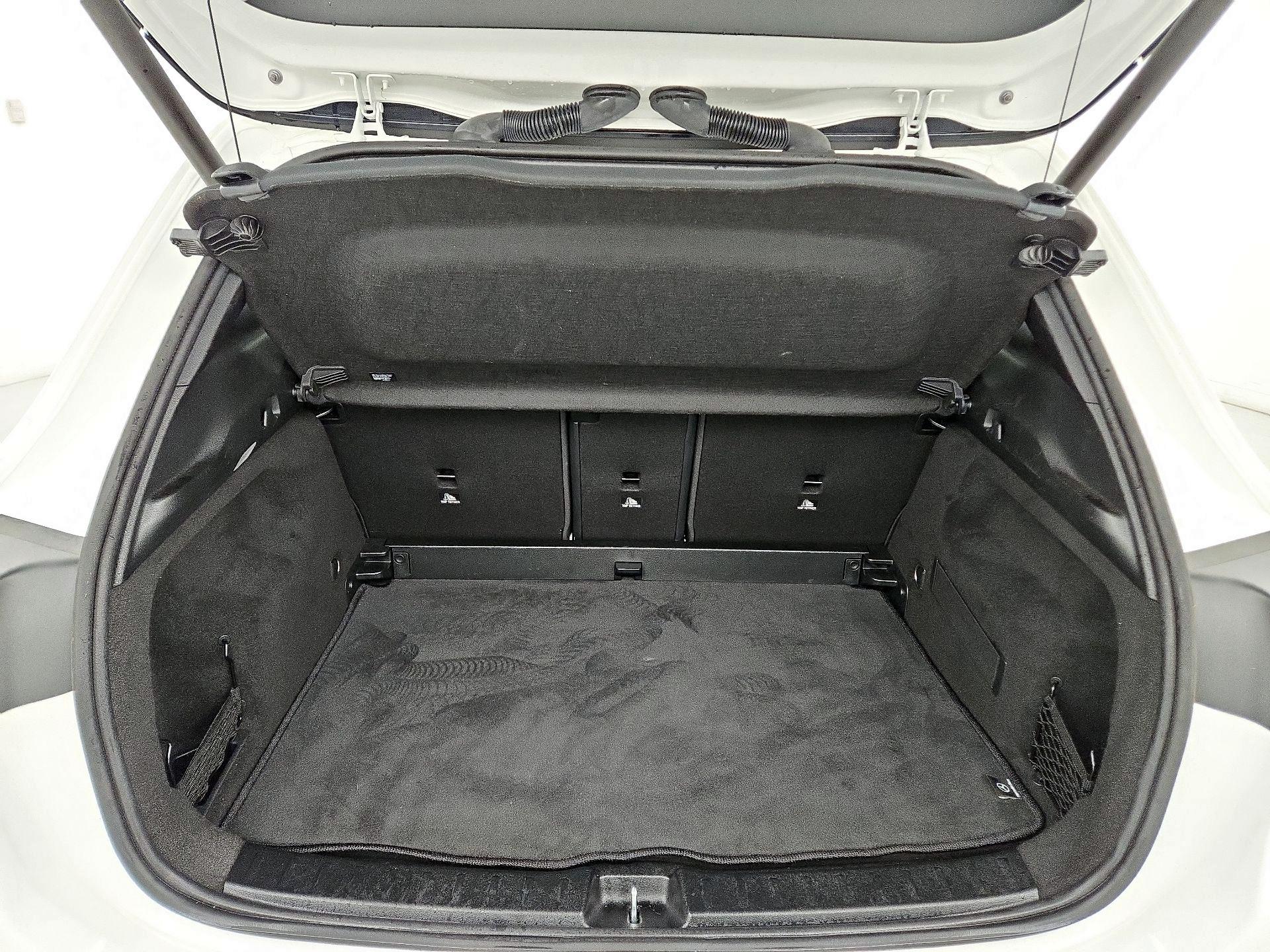 Thumbnail: 2023 Mercedes-Benz GLA - 19