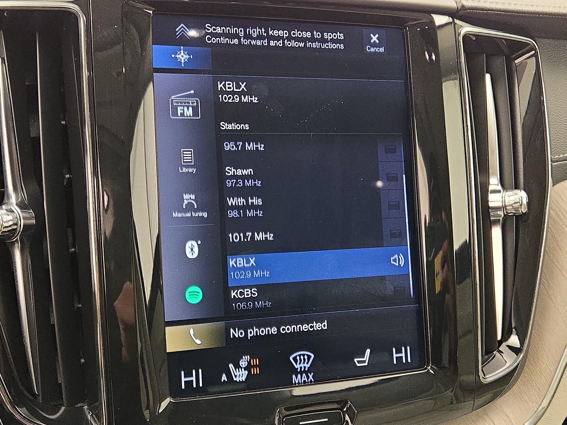 Thumbnail: 2018 Volvo XC60 - 15