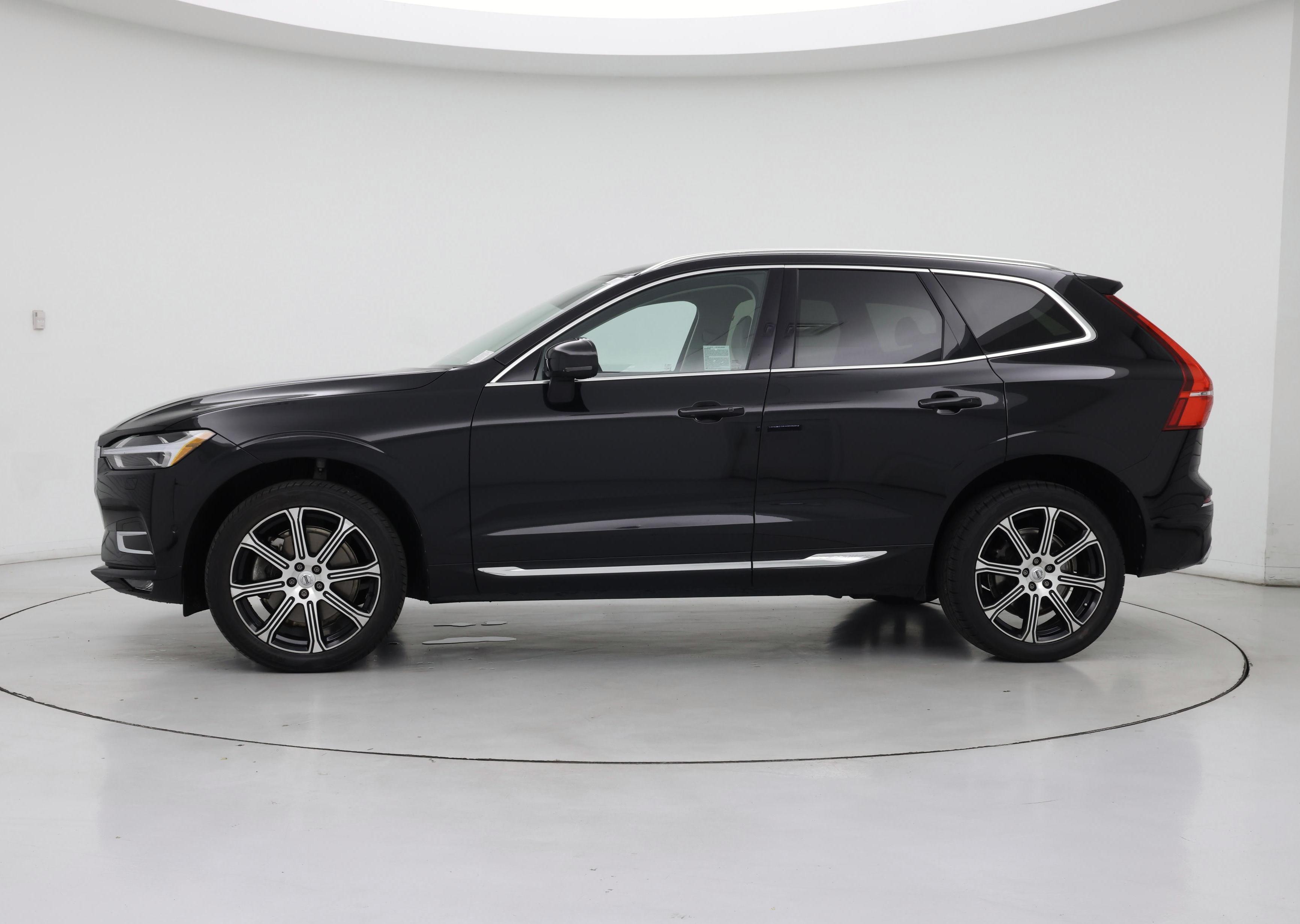 Thumbnail: 2018 Volvo XC60 - 3