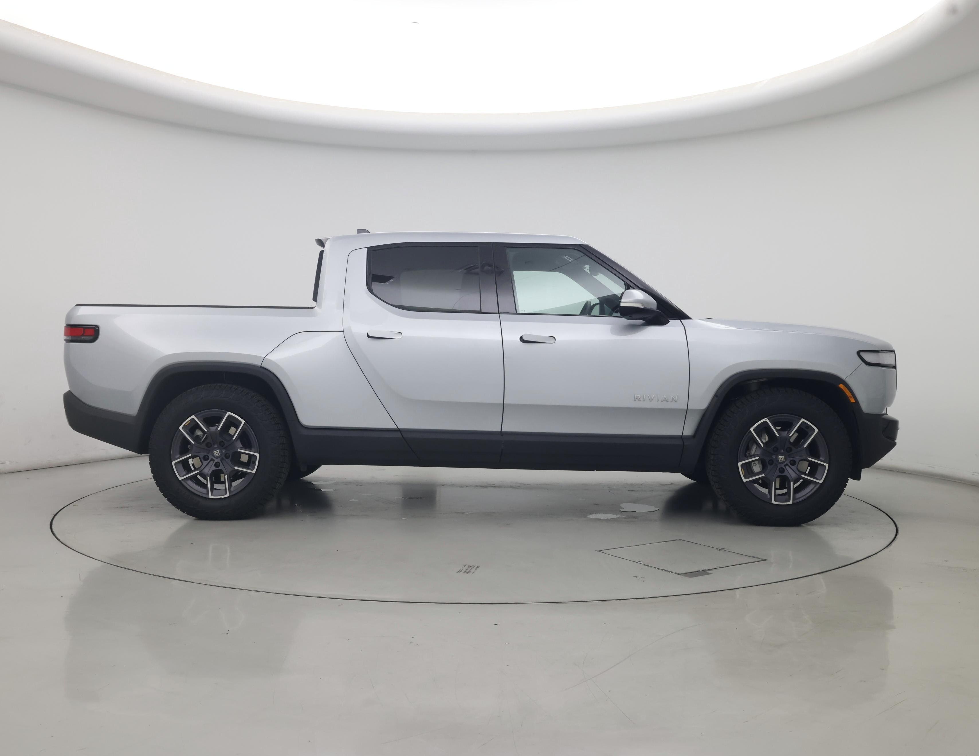 Thumbnail: 2024 Rivian R1T - 7